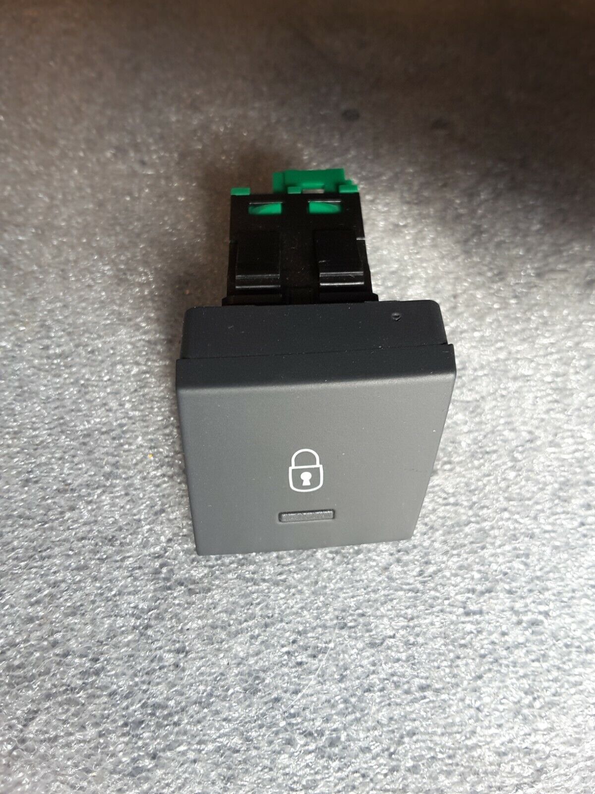 Zentral Türschloss Schalter Knopf Peugeot 508 SW , LHD Innen 96770413ZE NEU.