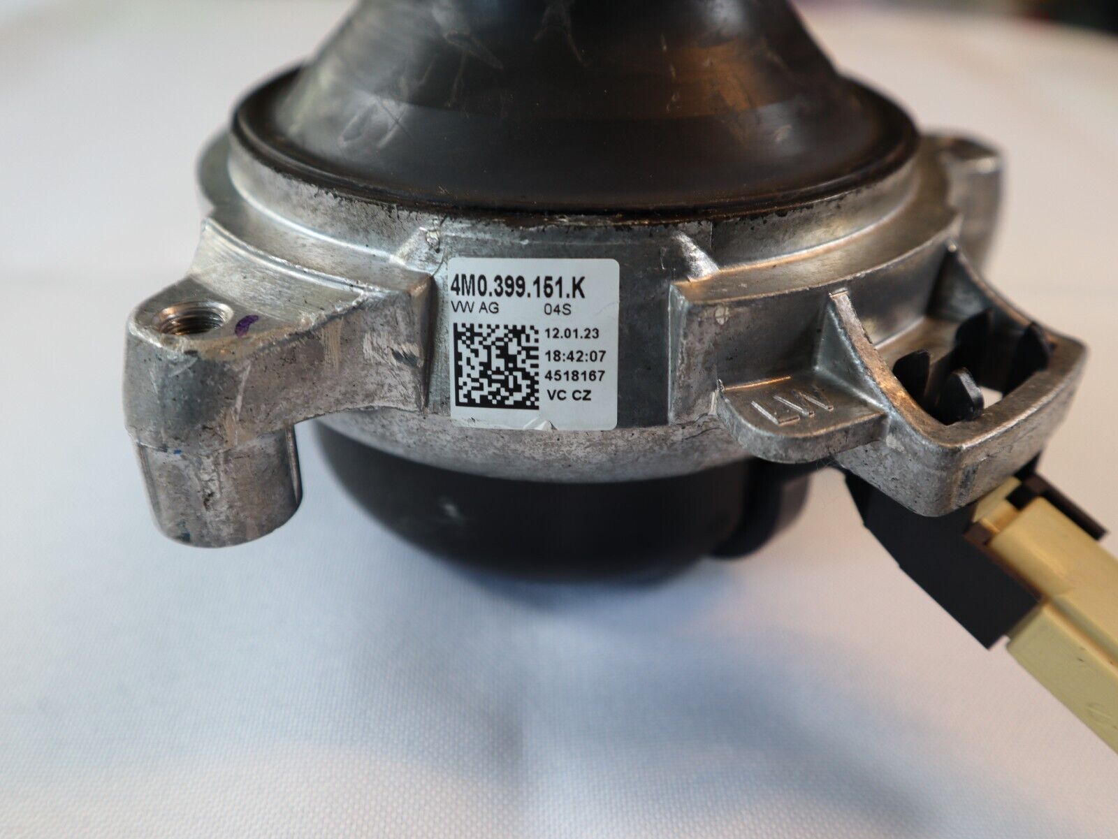 Getriebelager Original Audi Q7 A8 4M VW Touareg CR Gummimetall 4M0399151K links