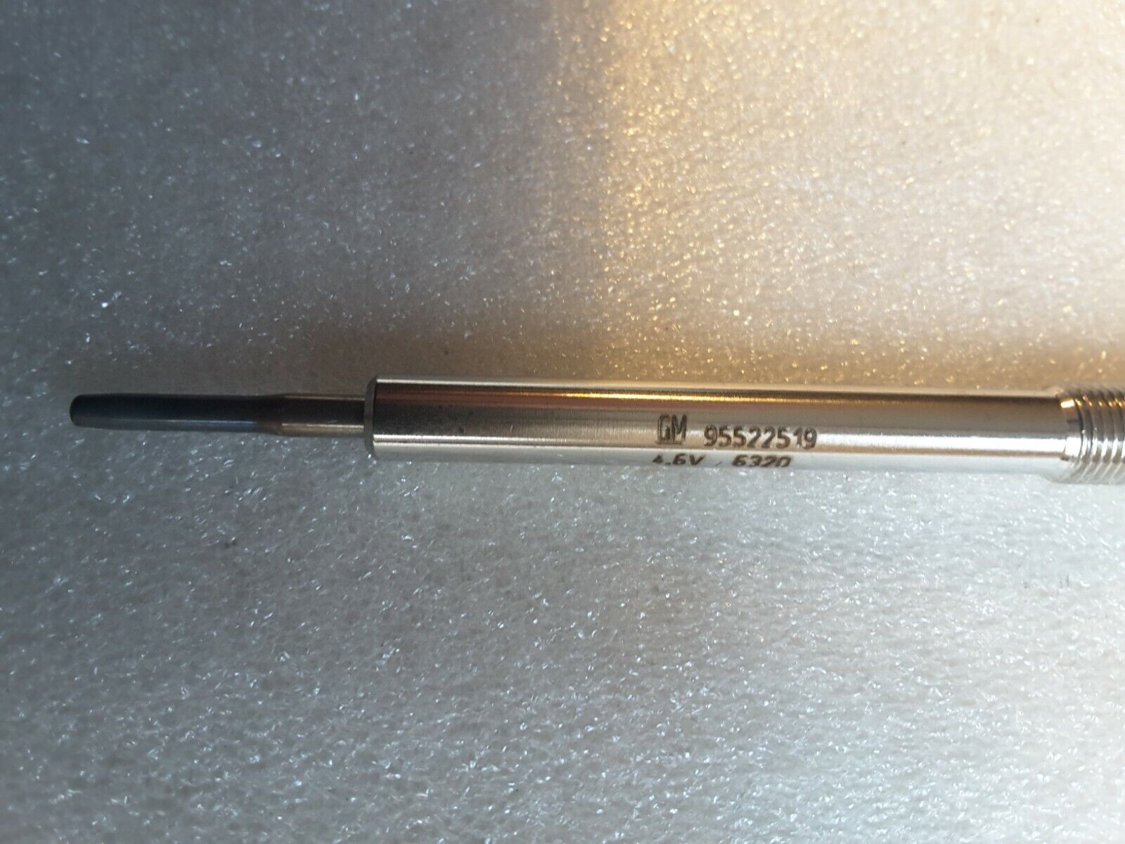 Glühkerze Original GM, für NISSAN, OPEL, RENAULT, 95522519 NEU.