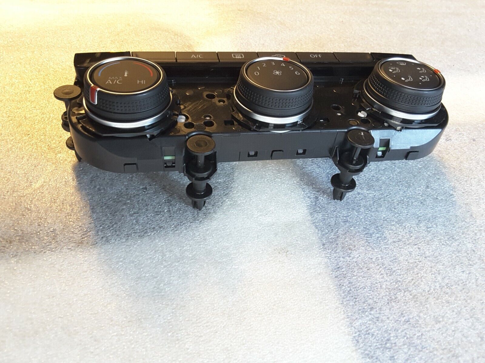 Klimabedienteil Sitzheizung Original VW Tiguan II 1A, 5NA907426C NEU.