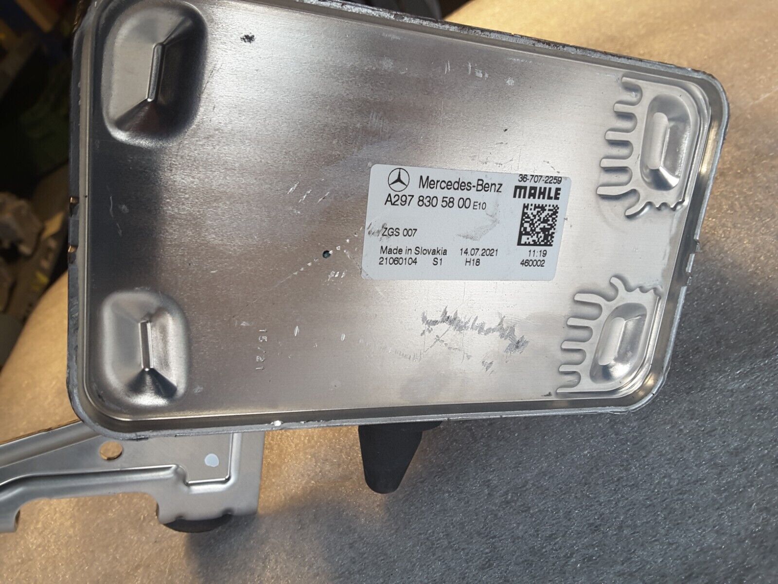 Ölkühler Original Mercedes Benz A2978305800