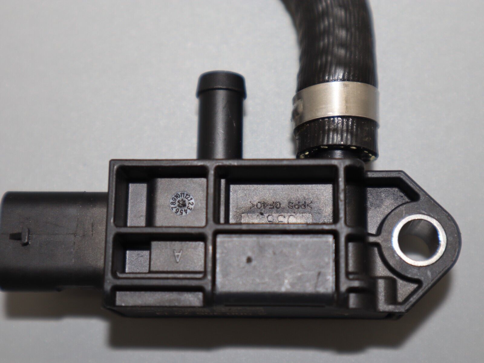 Abgasdruck Sensor Differenzdrucksensor Original Mercedes A0009057413 NEU