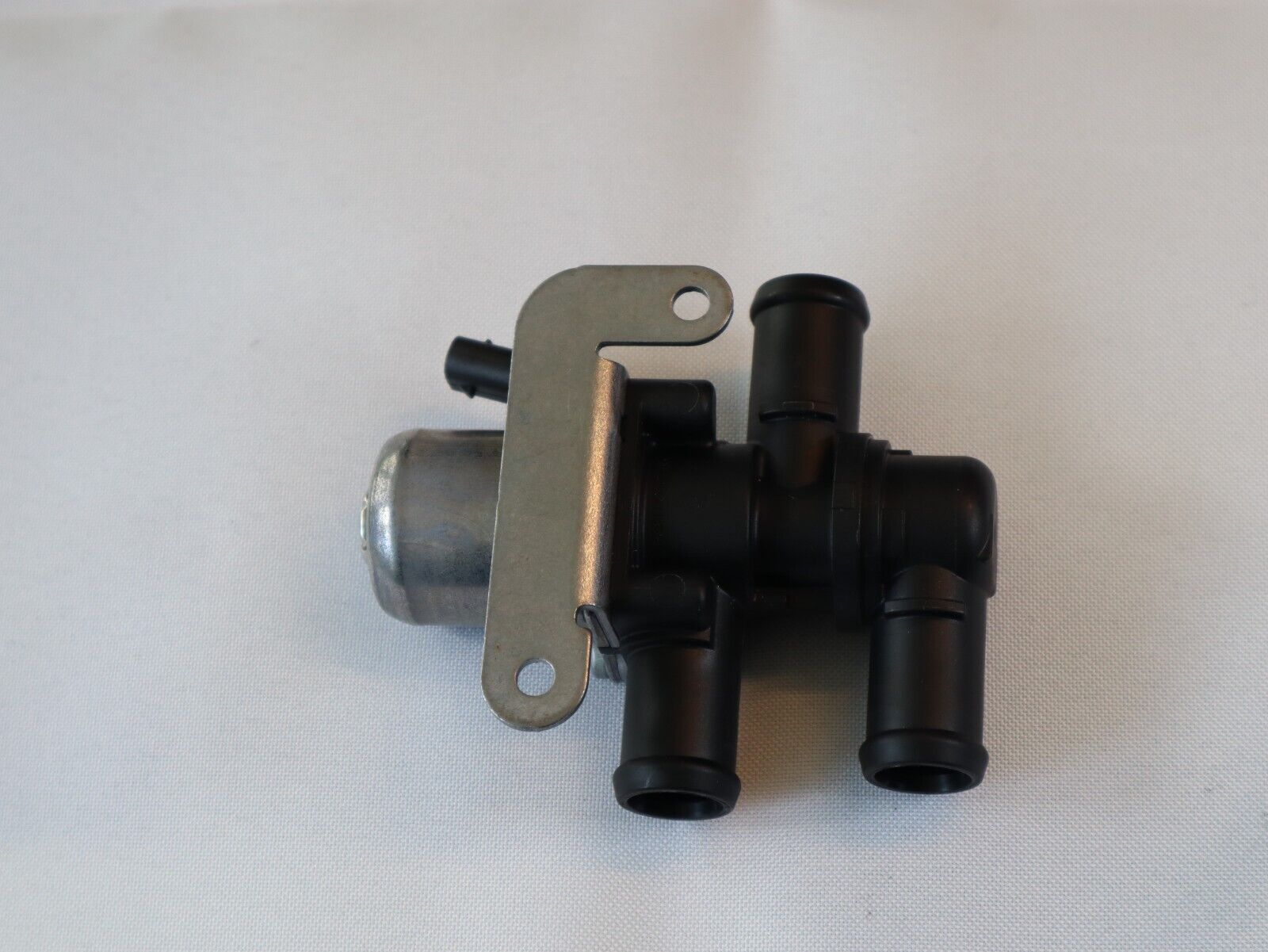 Kühlmittelkühlung Steuerventil Ventil VW Golf 8 eHybrid 5Q0906457C