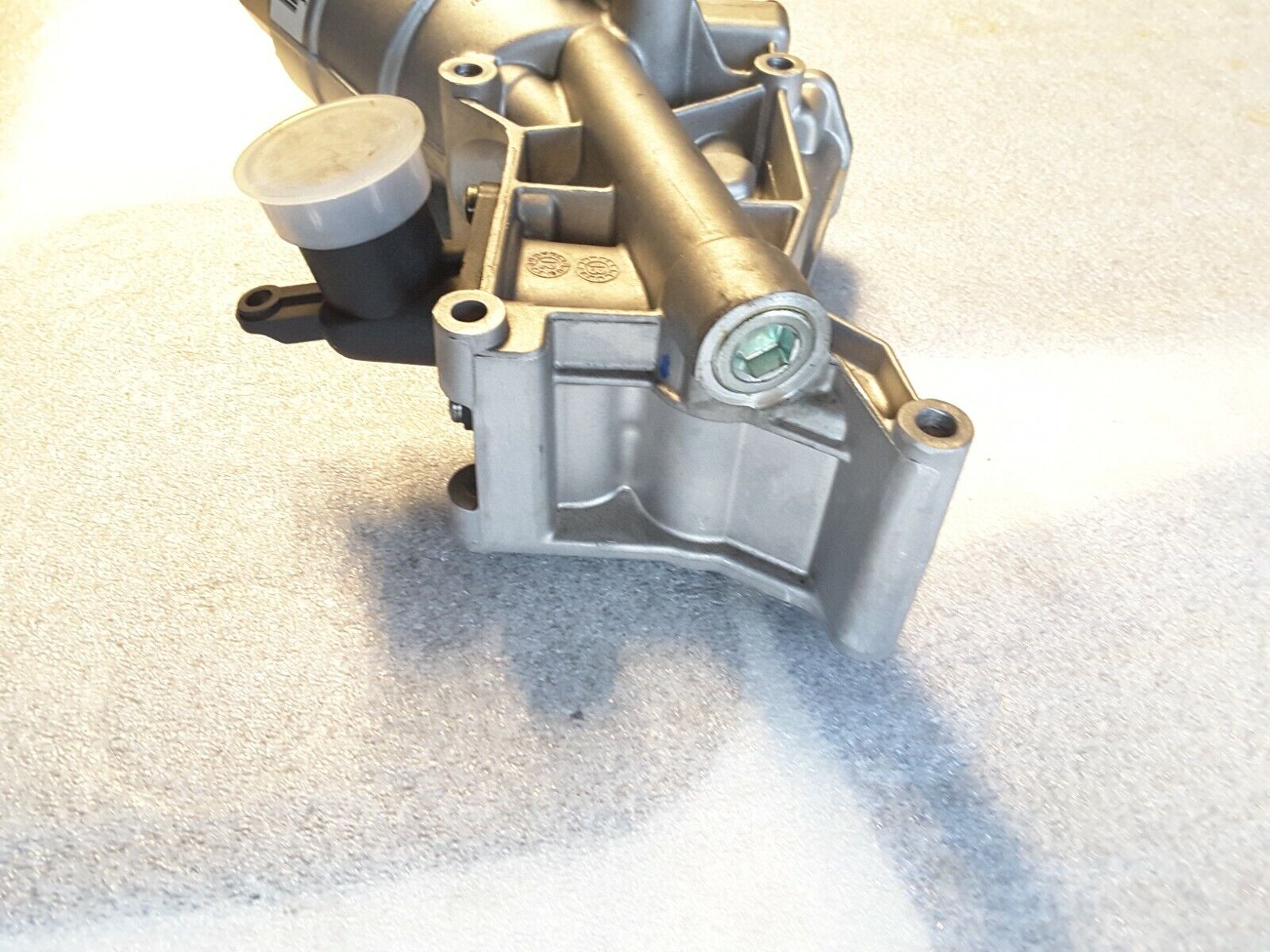 Ölkühler Motoröl Original UFI Qualität 55238293 für OPEL CORSA S07 CDTI NEU.