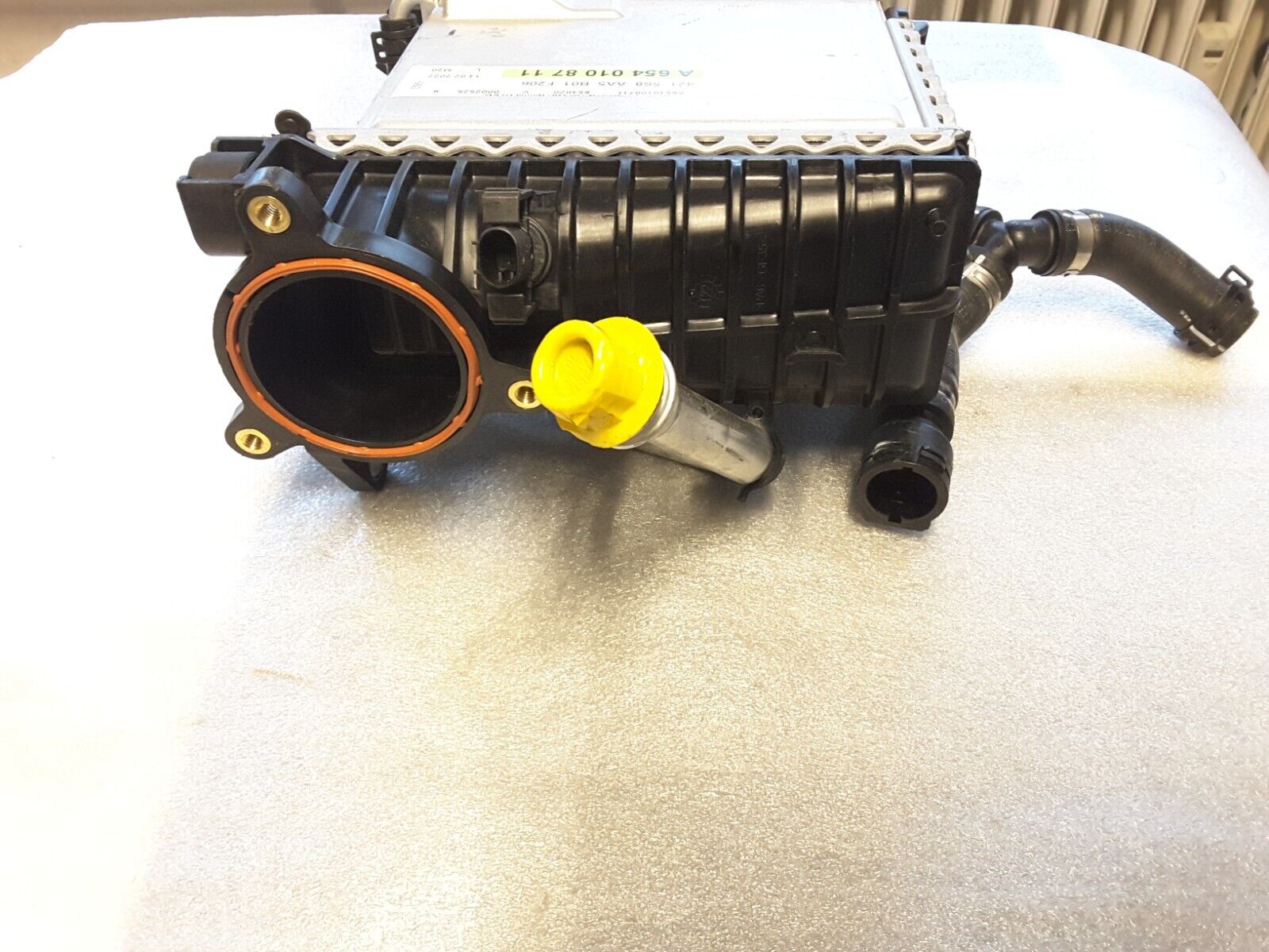 Ladeluftkühler Original Mercedes W213 S213 E-Klasse 6540904601, A6540108711