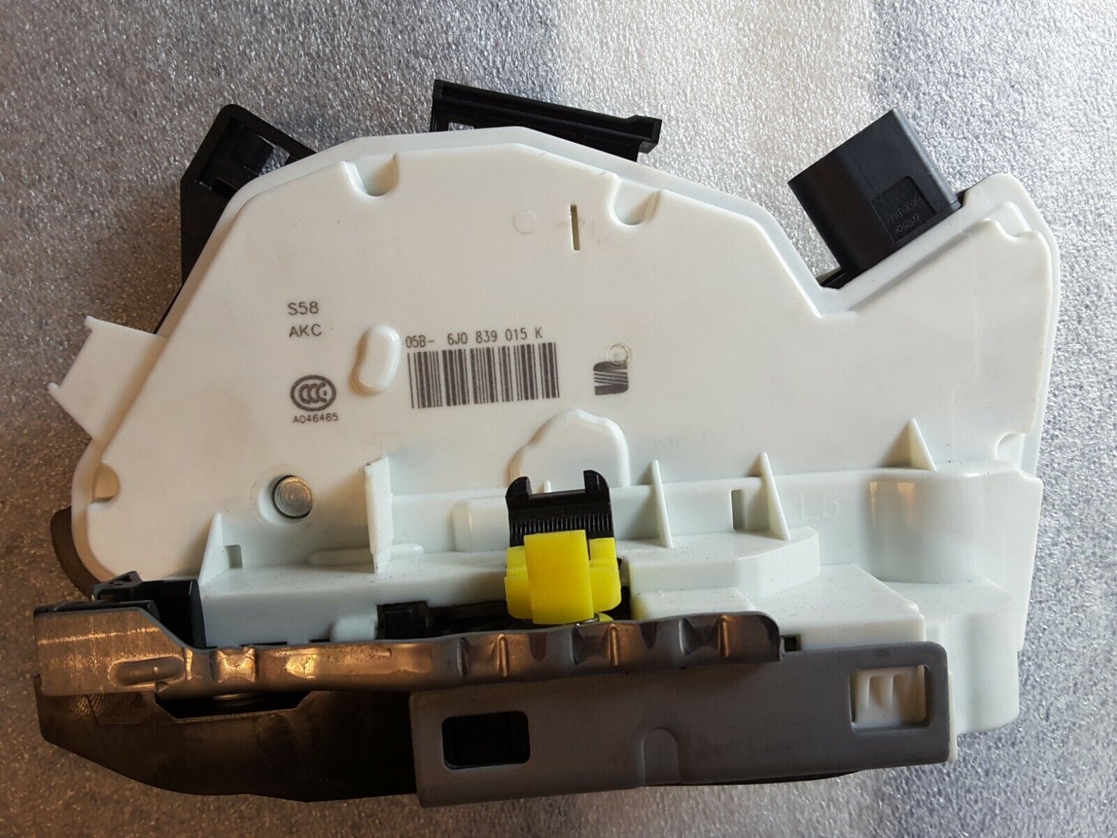 Türschloss hinten links, 6J0839015K, Original VW SEAT, Ibiza (6P1) NEU.