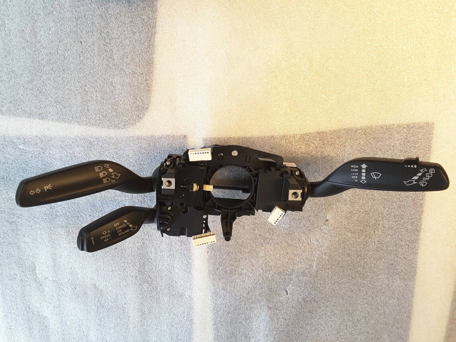 Lenkstockschalter Blinker Wischer Tempomat Original VW, 8V0953521B NEU.