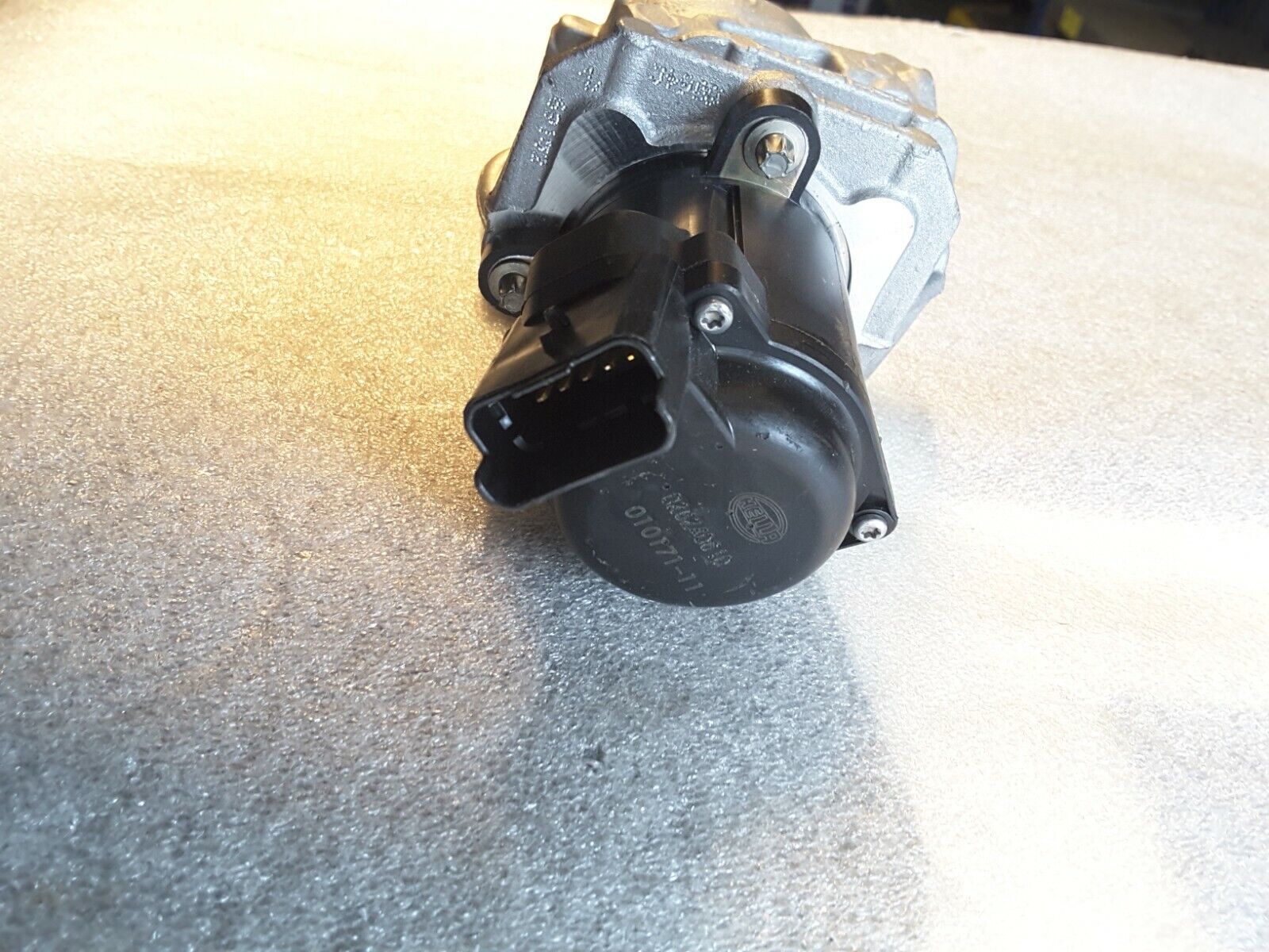 AGR-Ventil HELLA 6NU 010 171-101 für MAZDA ,CITROËN ,PEUGEOT, VOLVO , MINI NEU.