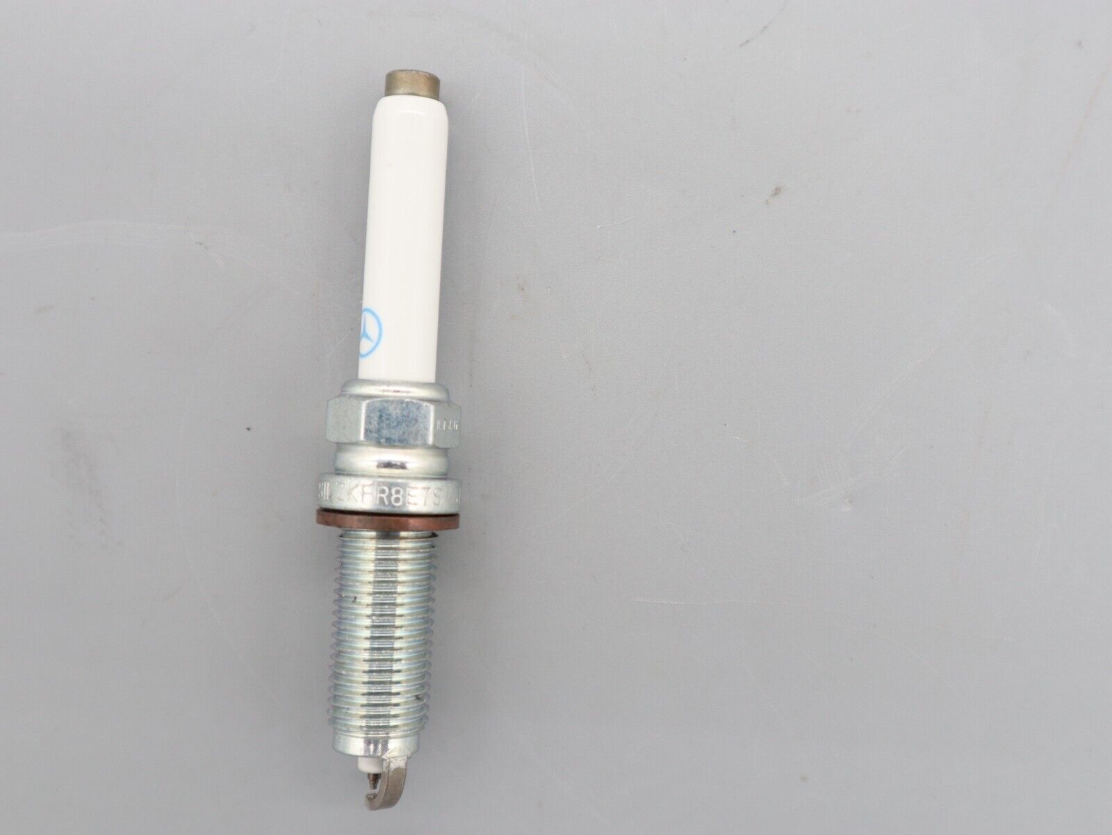Zündkerze SILZKFR8E7S Original MERCEDES für W176, W246, W205, W212, M270, M274 Neu