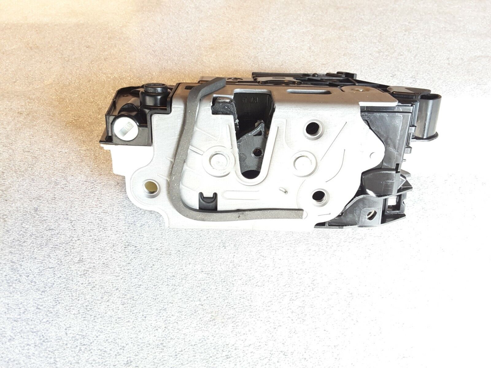 Türschloss hinten links, 6J0839015K, Original VW SEAT, Ibiza (6P1) NEU.