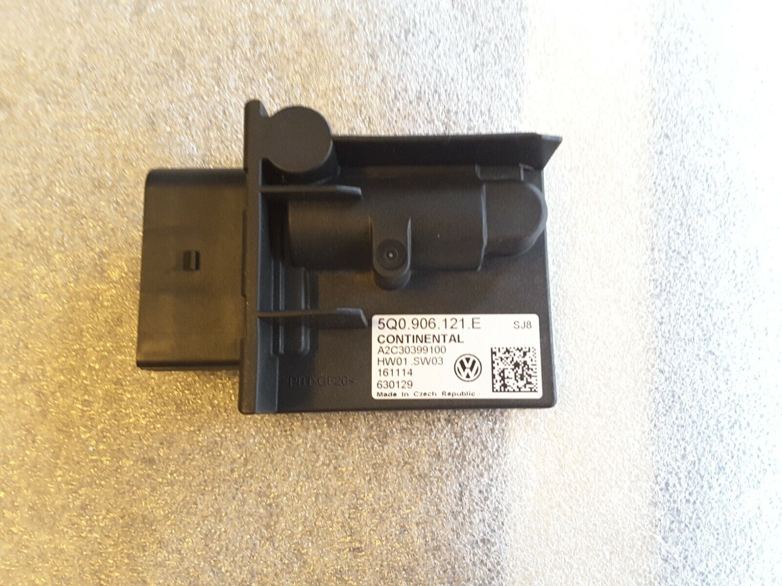 Steuergerät Kraftstoffpumpe VW Golf Sportsvan 1.6 TDI 5Q0906121E Neu.