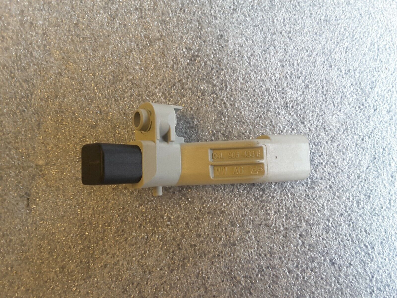 Kurbelwellensensor Impulsgeber OT-Geber Original VW 04L906433E Neu.