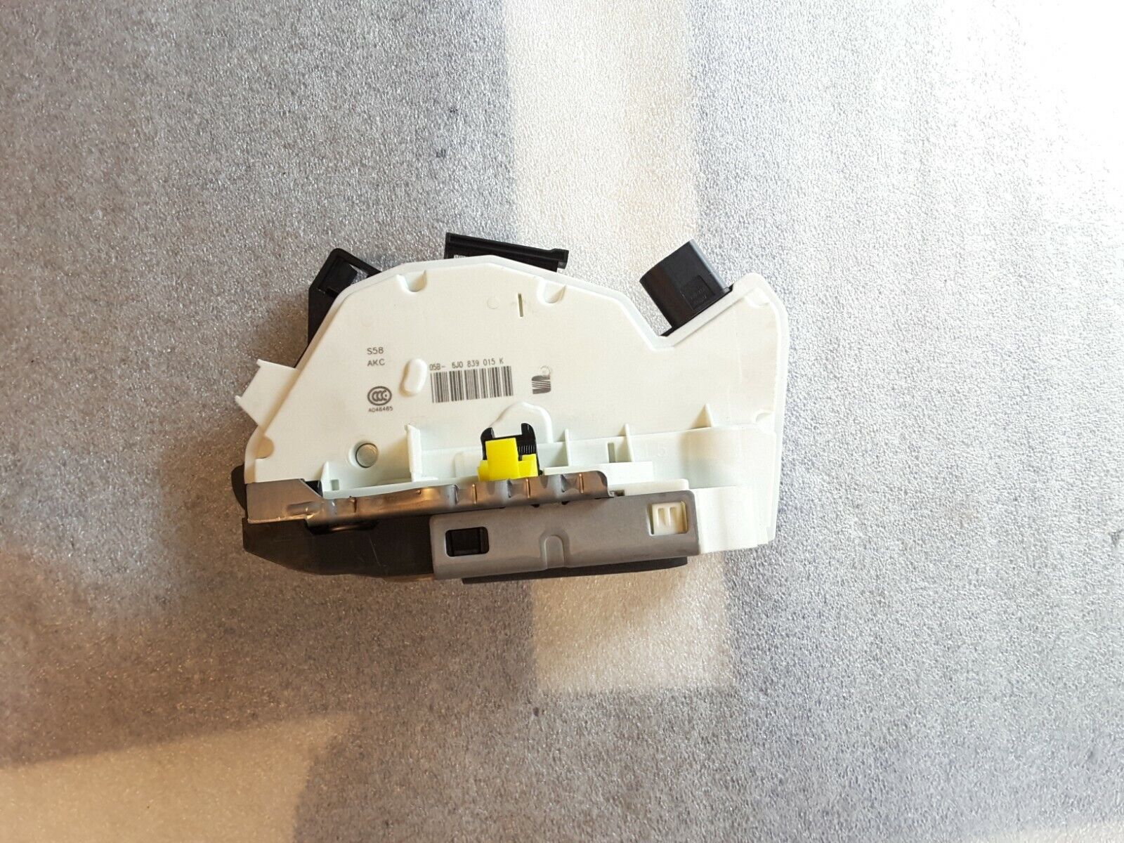 Türschloss hinten links, 6J0839015K, Original VW SEAT, Ibiza (6P1) NEU.