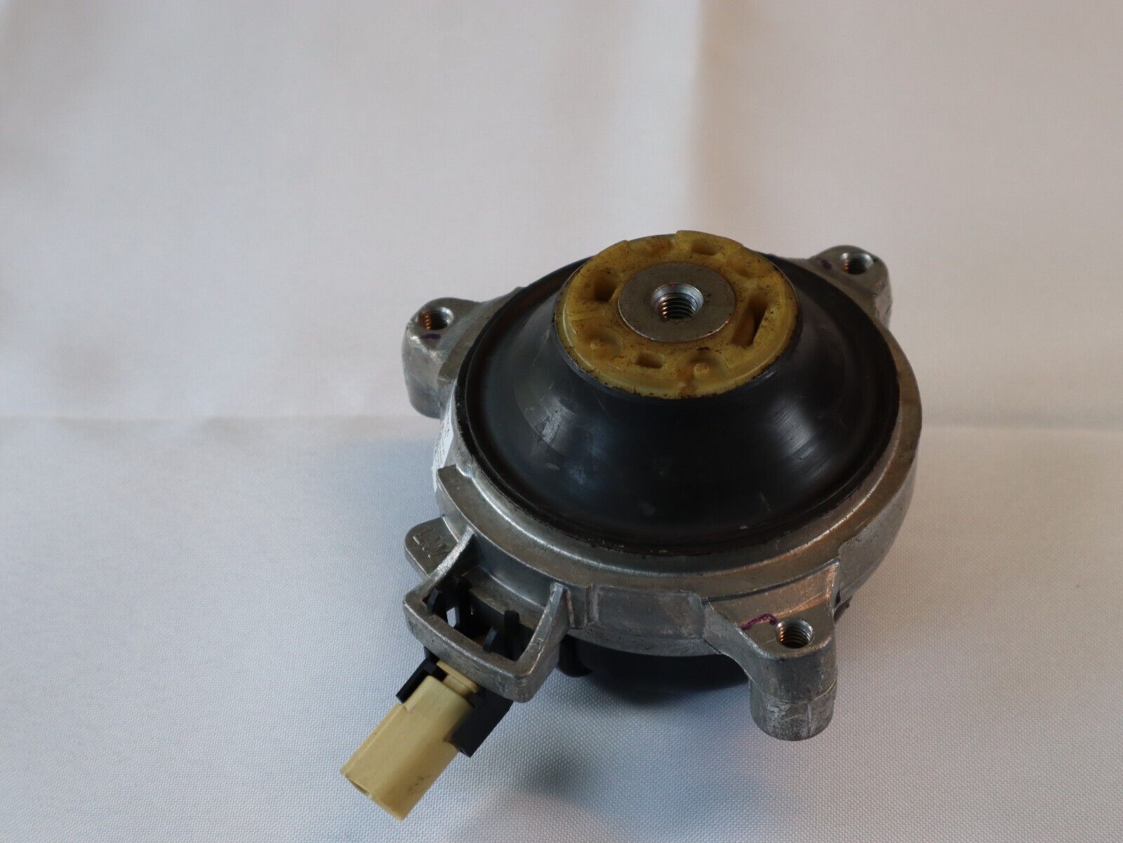 Getriebelager Original Audi Q7 A8 4M VW Touareg CR Gummimetall 4M0399151K links