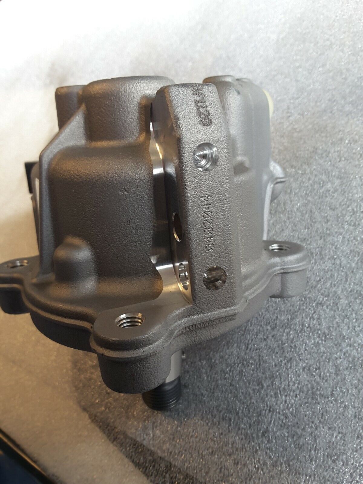 Hochdruckpumpe Original VW, Skoda, Audi TDI 05L130755, Bosch 0 445 010 790 NEU.