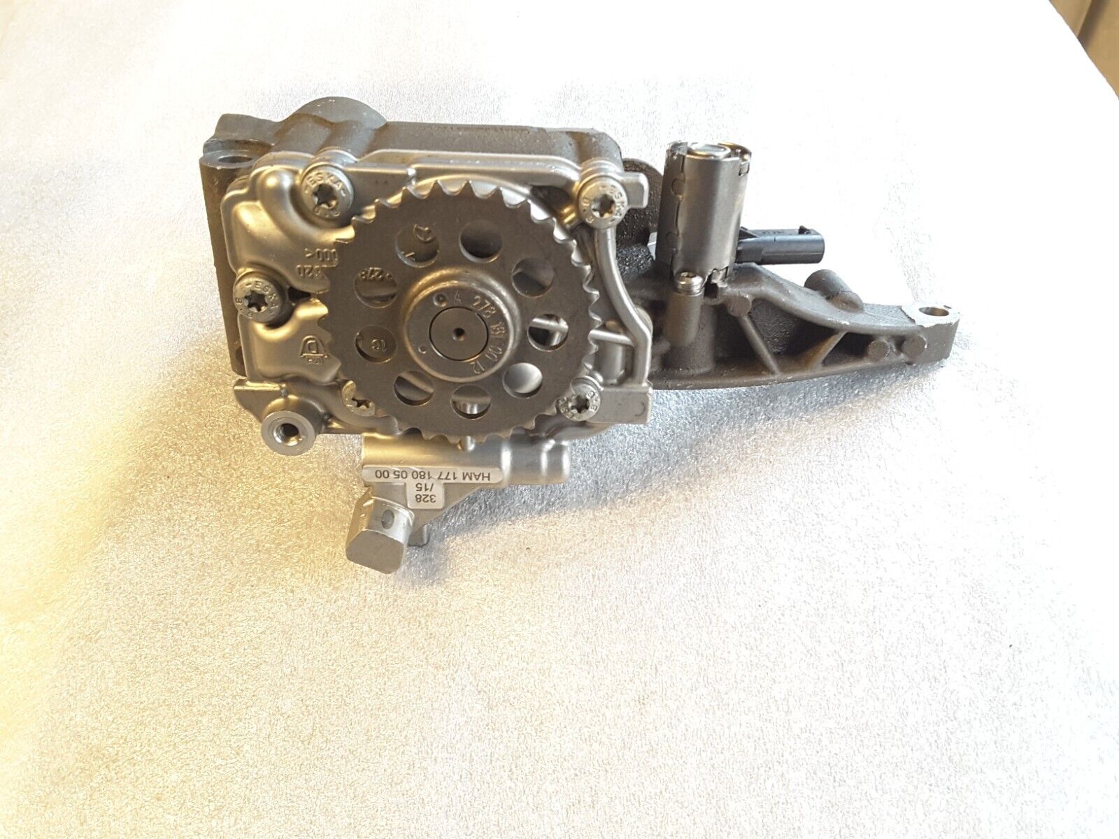 Ölpumpe Original Mercedes Benz W207 E350 R350 S400 SLK350, R2781810620