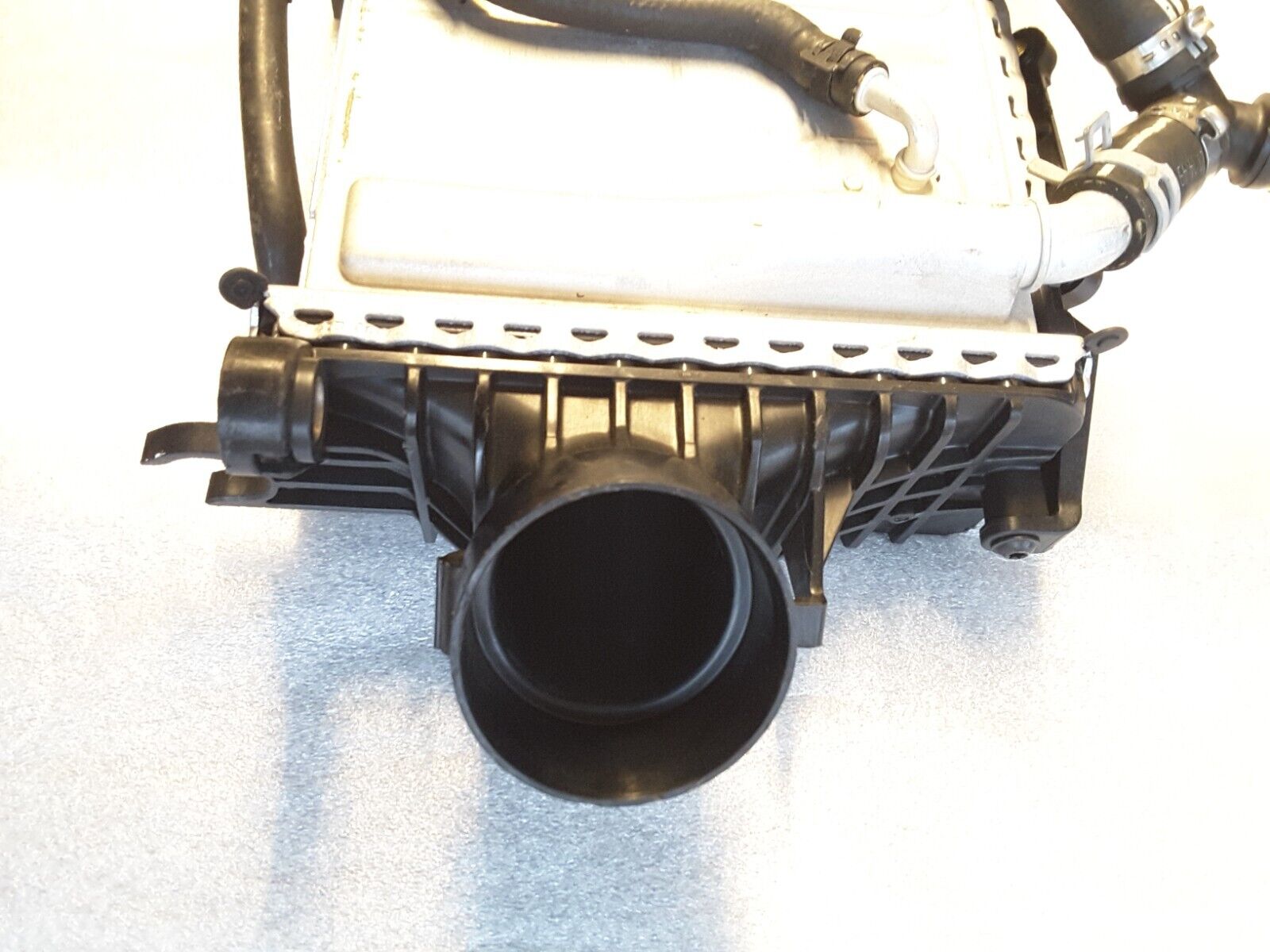 Ladeluftkühler Original Mercedes W213 S213 E-Klasse 6540904601, A6540108711