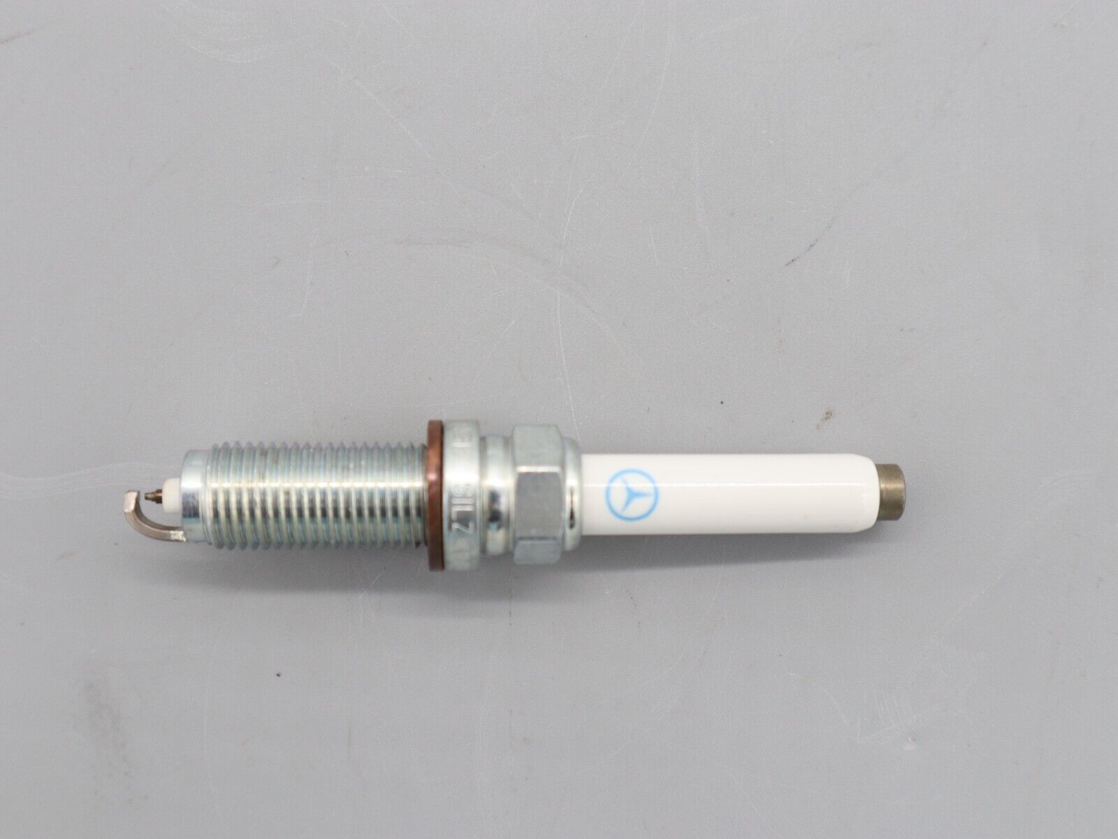 Zündkerze SILZKFR8E7S Original MERCEDES für W176, W246, W205, W212, M270, M274 Neu