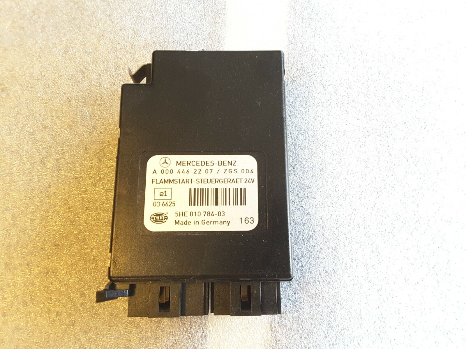 Steuergerät Original Mercedes A0004462207 Flammstart 5HE010784 Neu