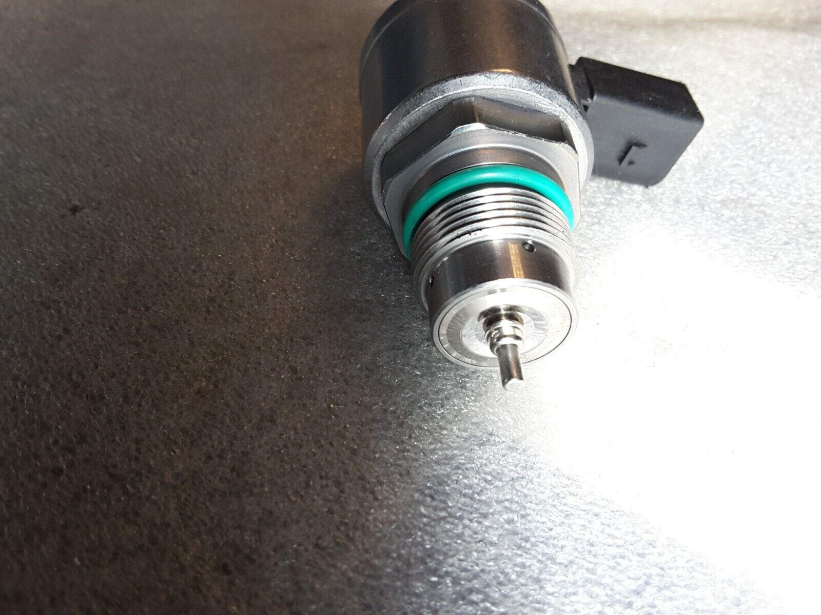 Druckregelventil Original VW, Audi 1.6 2.0 TDI CRV CRL 04L130764C 04L130764D NEU