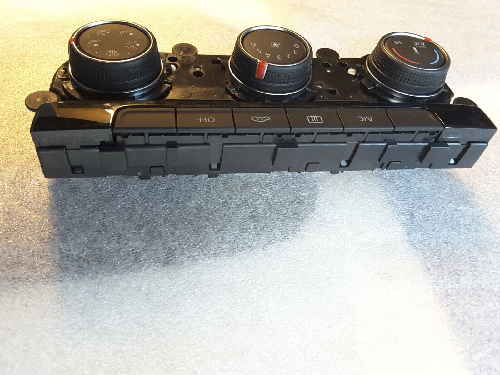 Klimabedienteil Sitzheizung Original VW Tiguan II 1A, 5NA907426C NEU.