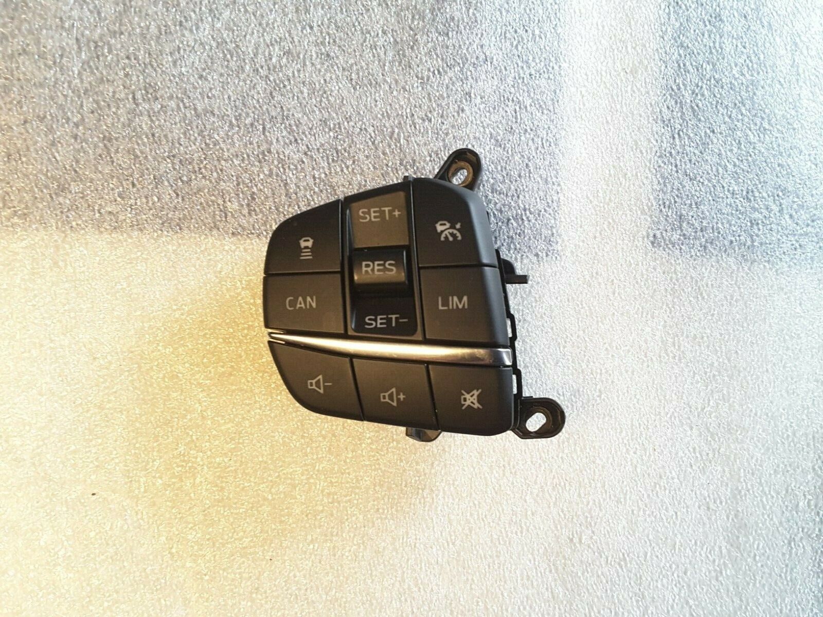 Botones multifunción para volante con ordenador de a bordo, Original Ford Fiesta H1BT-9E740-DB