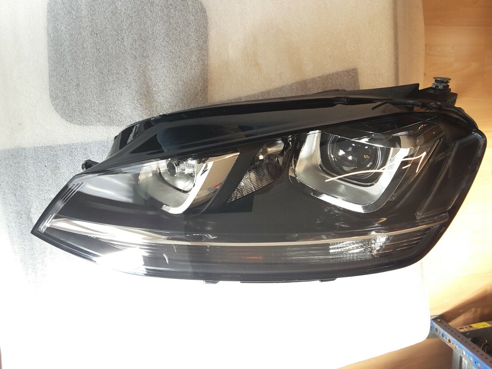 Scheinwerfer Xenon Komplet mit Steuergerät Origi. VW Golf 7 LHD Links 5G1941031