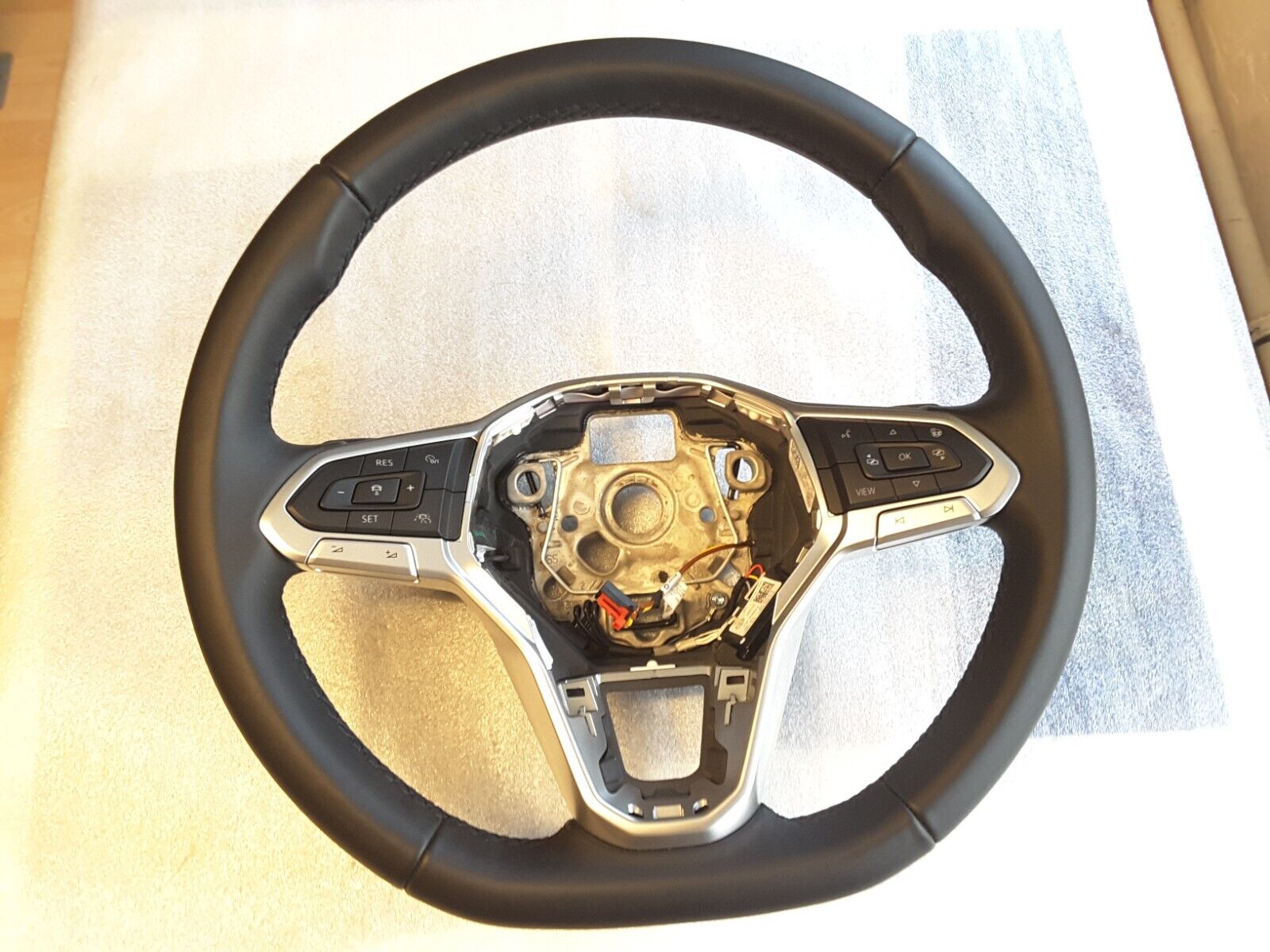 Volante multifunción VW Golf R32 GTI Rabbit cuero calefactable 5H0419089GA.