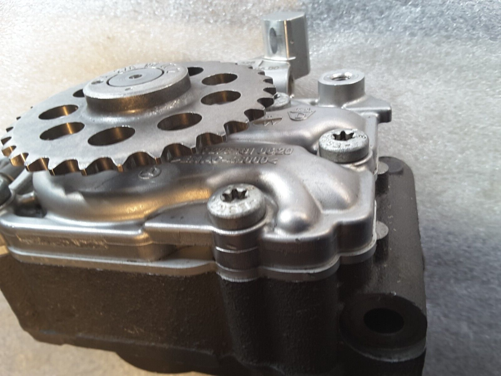 Ölpumpe Original Mercedes Benz W207 E350 R350 S400 SLK350, R2781810620