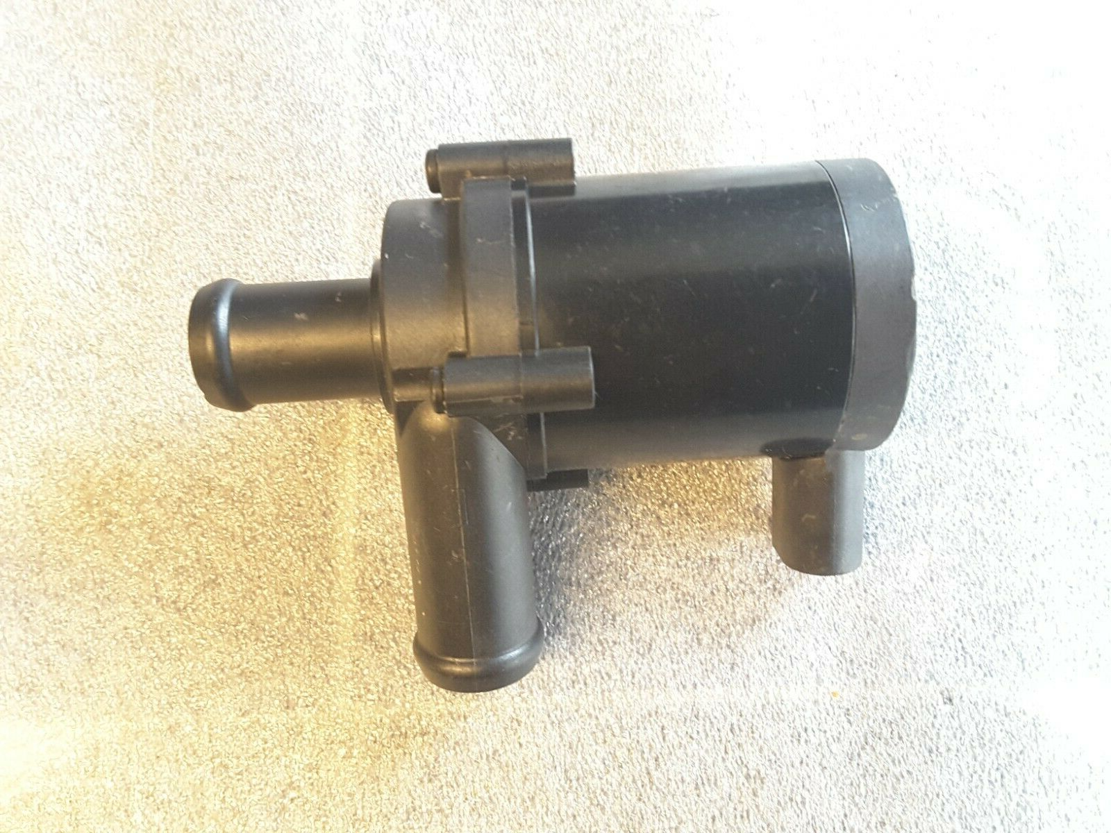 Wasserumwälzpumpe Standheizung Origi. PIERBURG 7.10101.09.0 VOLVO V40 525 ,526