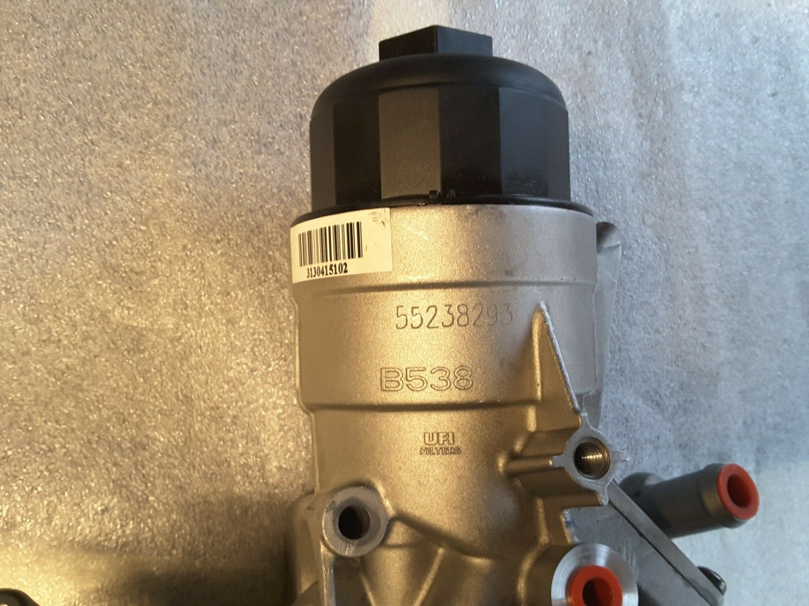 Enfriador de aceite de motor original UFI Calidad 55238293 para OPEL CORSA S07 CDTI NUEVO