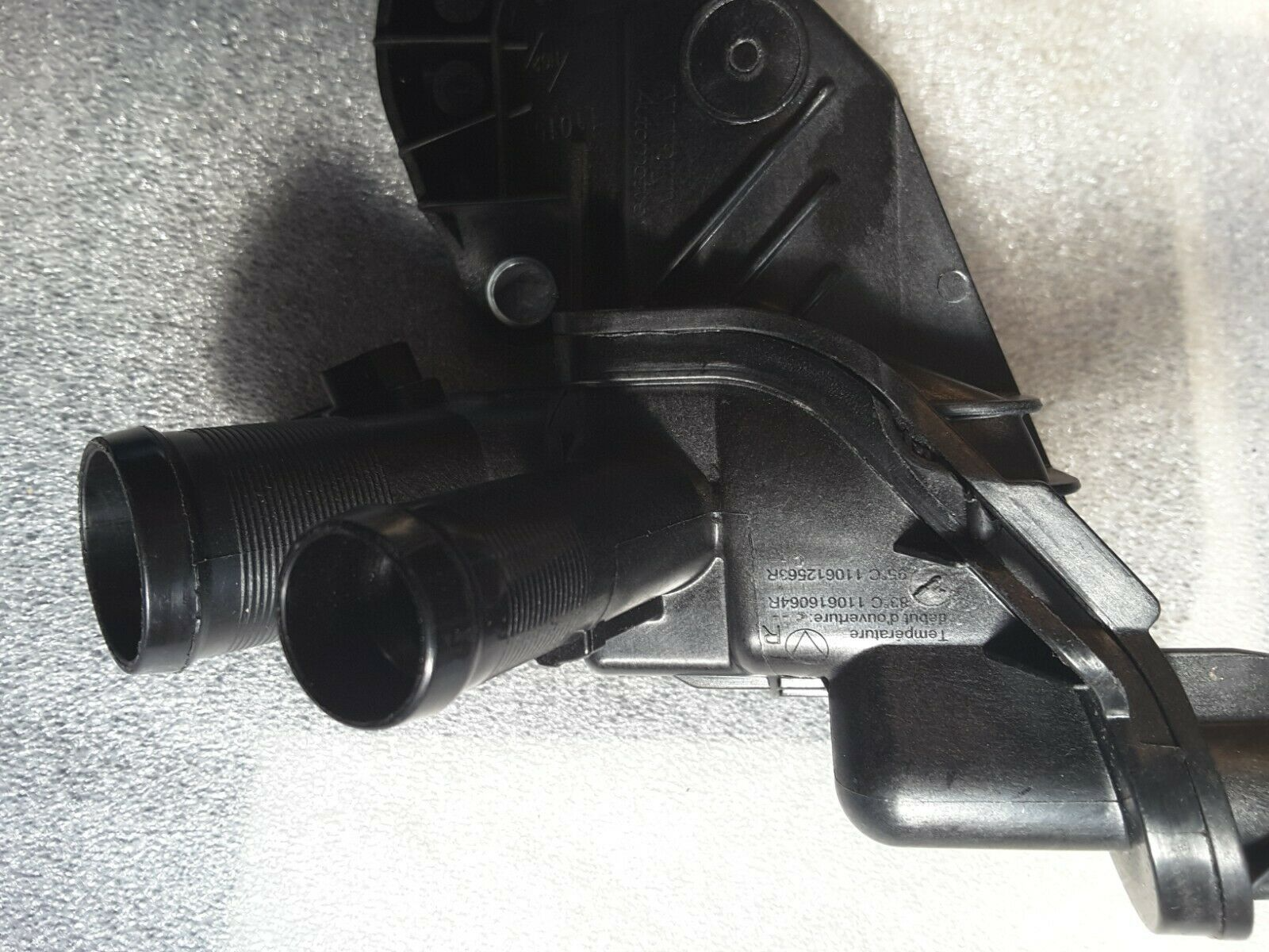 Thermostat + Gehäuse Original Renault 110616064R für Clio 4 Capture 0.9 NEU.