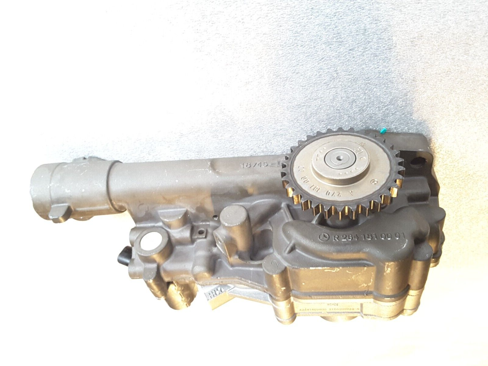 Original Mercedes Benz Ölpumpe Flügelpumpe A2641802800 NEU