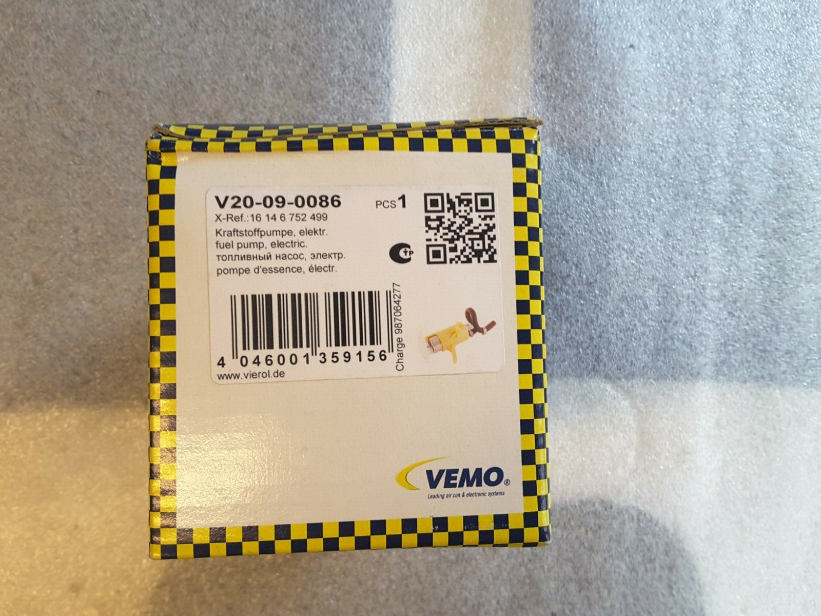 Kraftstoffpumpe EXPERT KITS + VEMO V20-09-0086 für BMW E46 3er Touring Compact