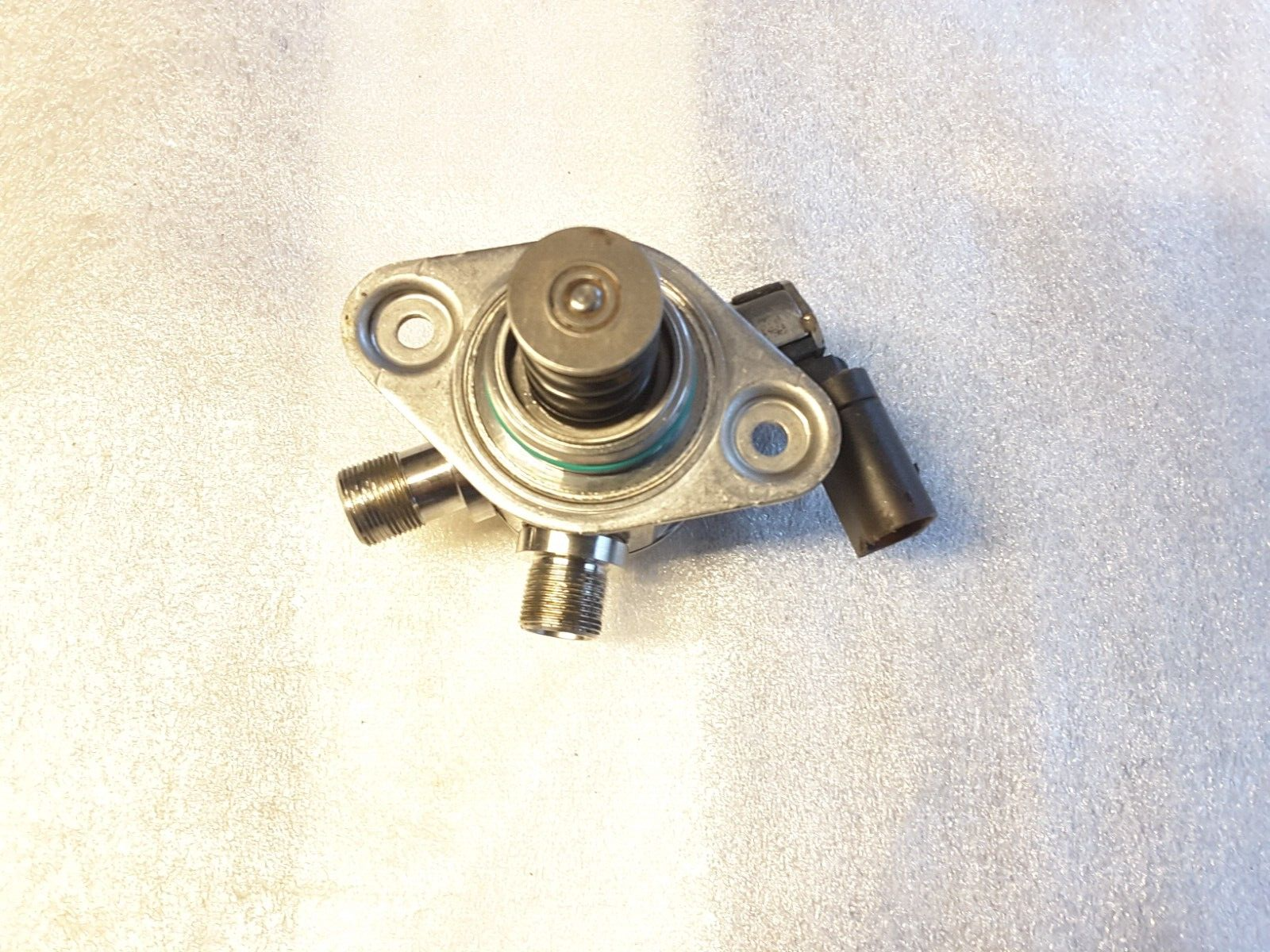 Einspritzpumpe Hochdruckpumpe Original Mercedes 2740700100