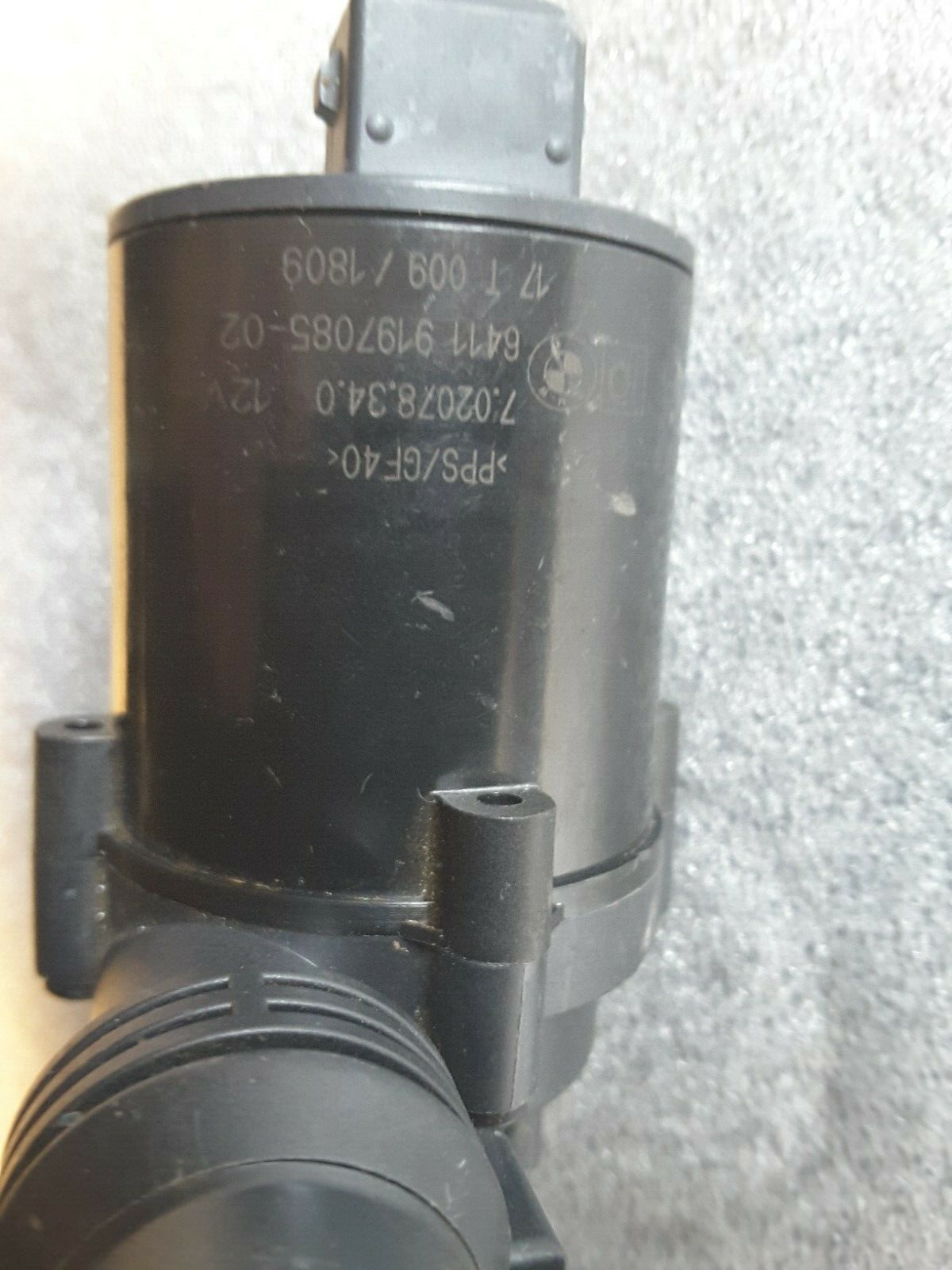 Wasserumwälzpumpe, Standheizung Original PIERBURG 7.02078.39.0 – NEU.