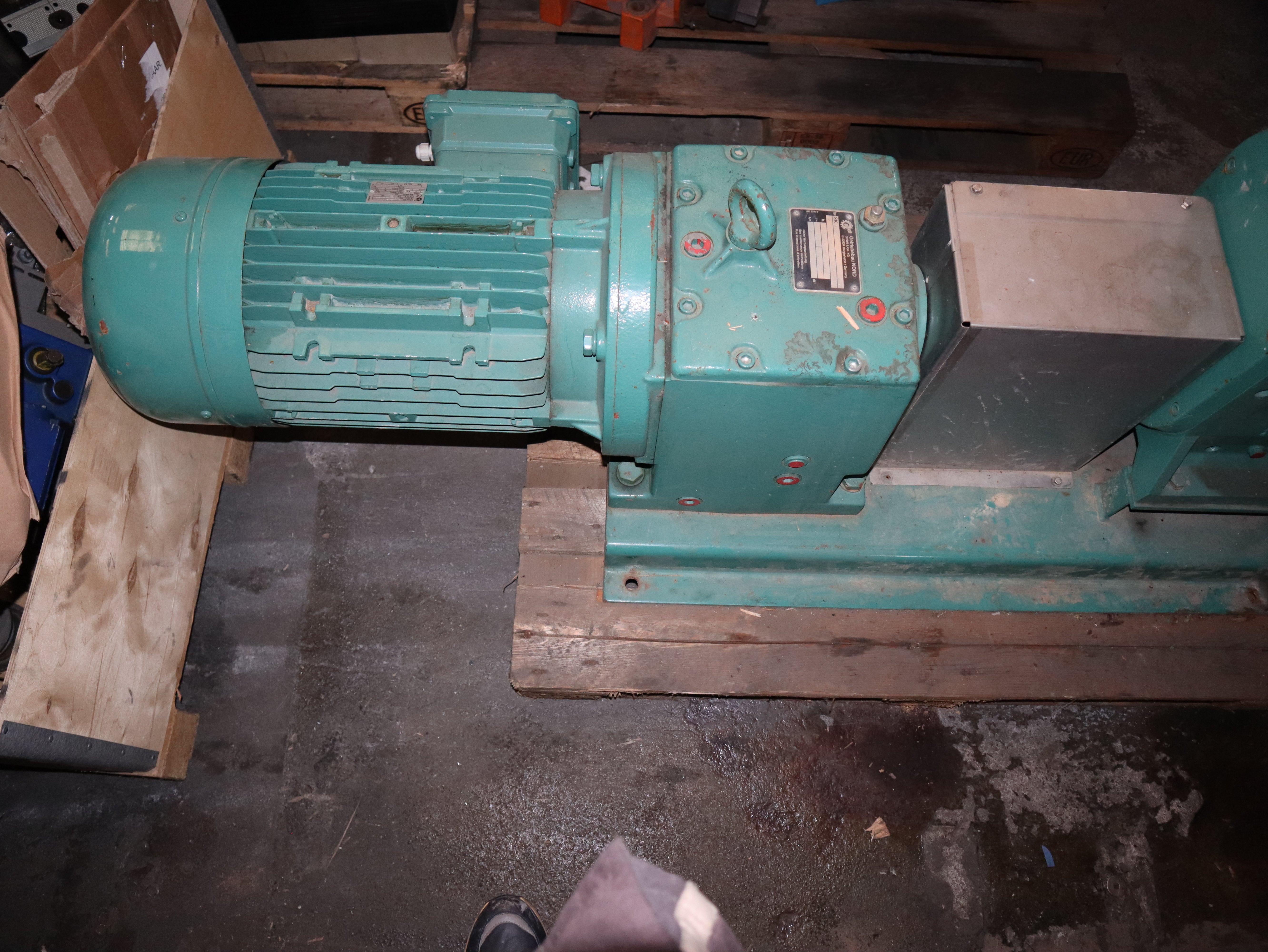 Wasserpumpe Nettzsch Mohnpumpen mit Nord Getriebebau SK 62-180 LX/4 IF