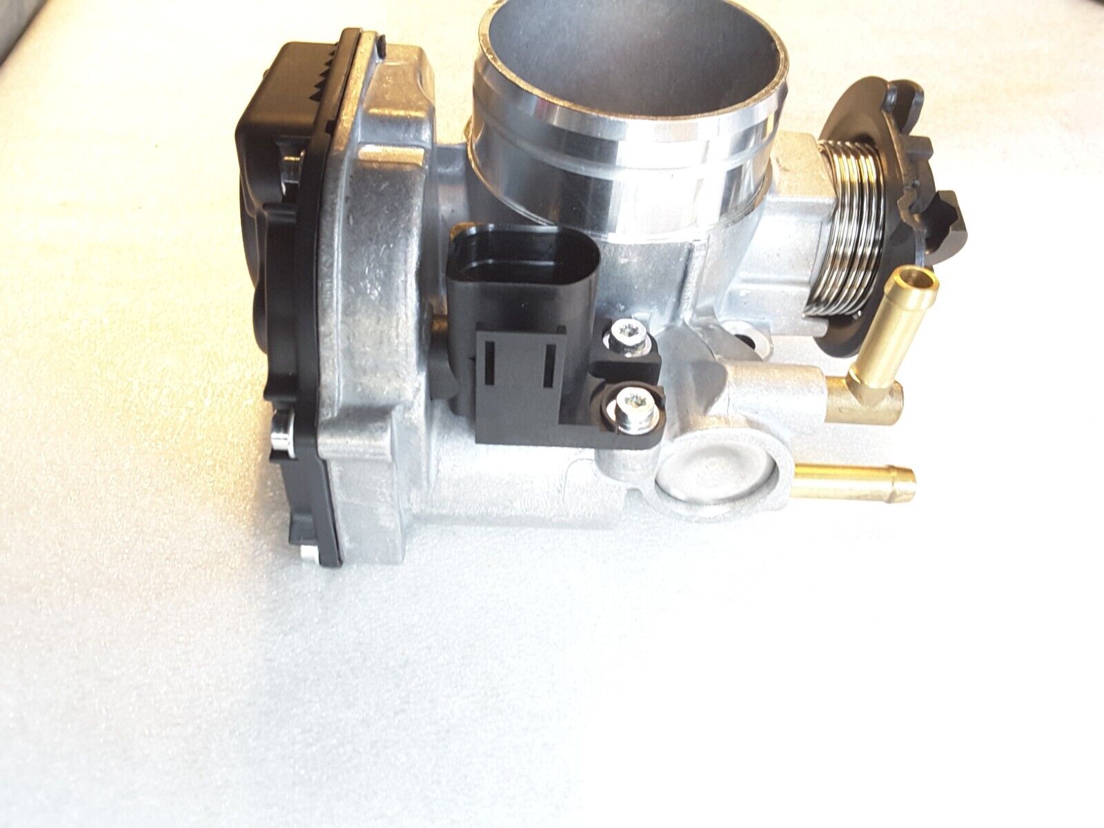 Throttle body METZGER 0892105 AUDI-VW A3, Cordoba, Ibiza Bora, Golf, Polo