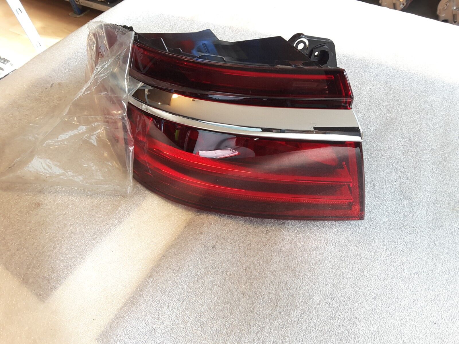 Tail light Audi A8 4N0945207M LED Left Rearlight NEW.