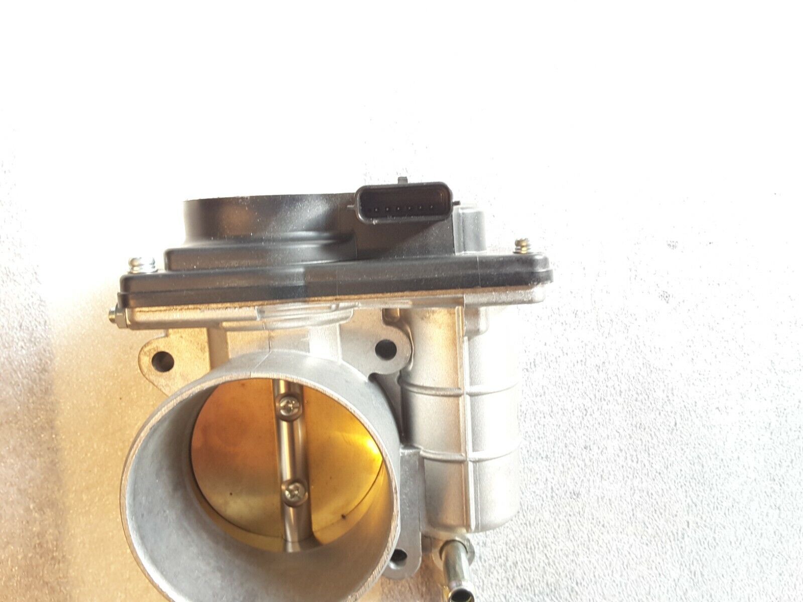 Throttle body throttle body HITACHI ,NISSAN Qashqai X-Trail 2.0L 2007-