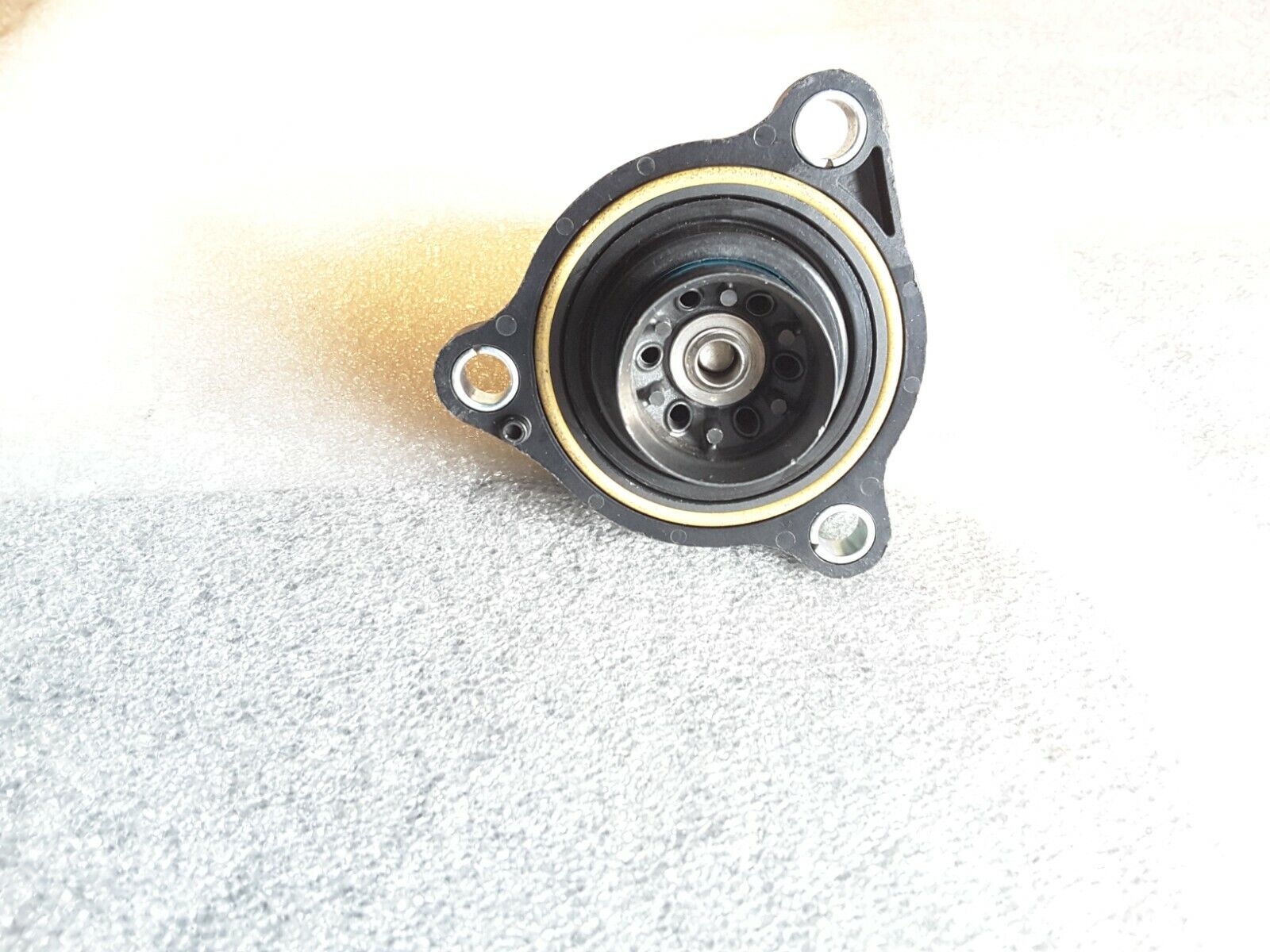 Diverter valve original BMW, turbocharger 7609210 NEW.