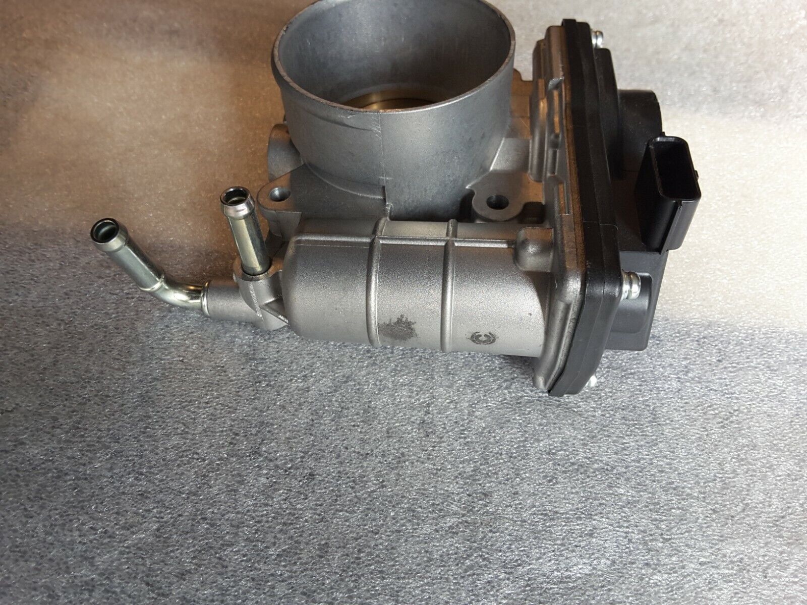 Throttle body throttle body HITACHI ,NISSAN Qashqai X-Trail 2.0L 2007-