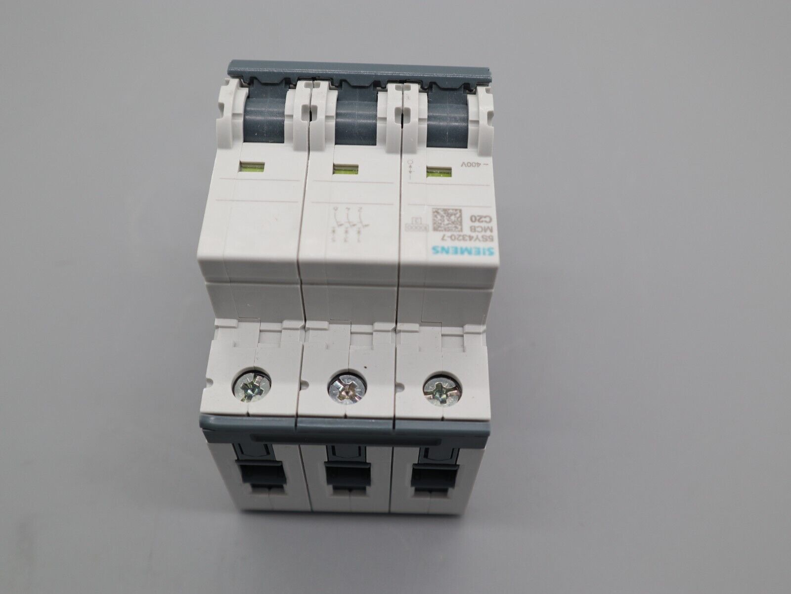 Siemens Typ C Leitungsschutzschalter 400V, 3-polig - 16A 5SY4320-7