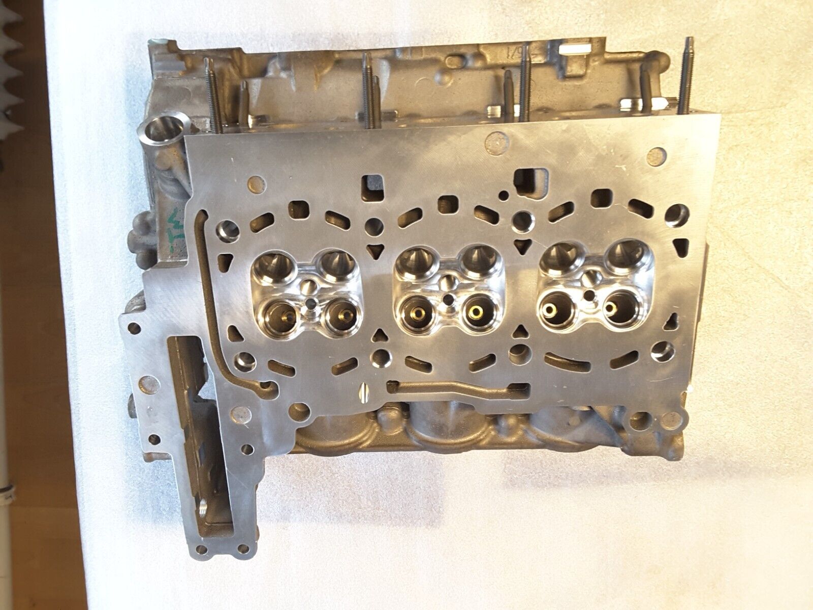 Cylinder head original MINI 1.2L, BMW 1.5l engine code B38A15A Turbo 86484240200