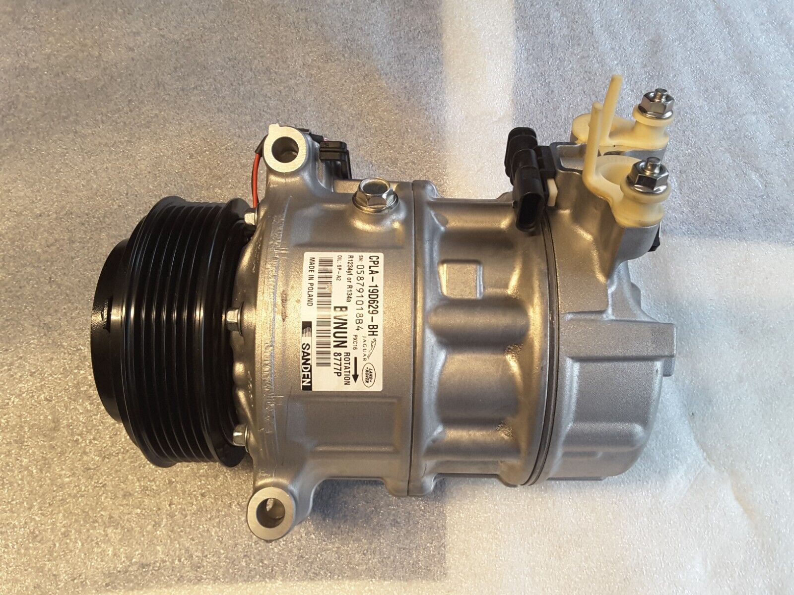 Air conditioning compressor ORIGINAL Jaguar Land Rover Range Rover CPLA-19D629-BH SANDEN