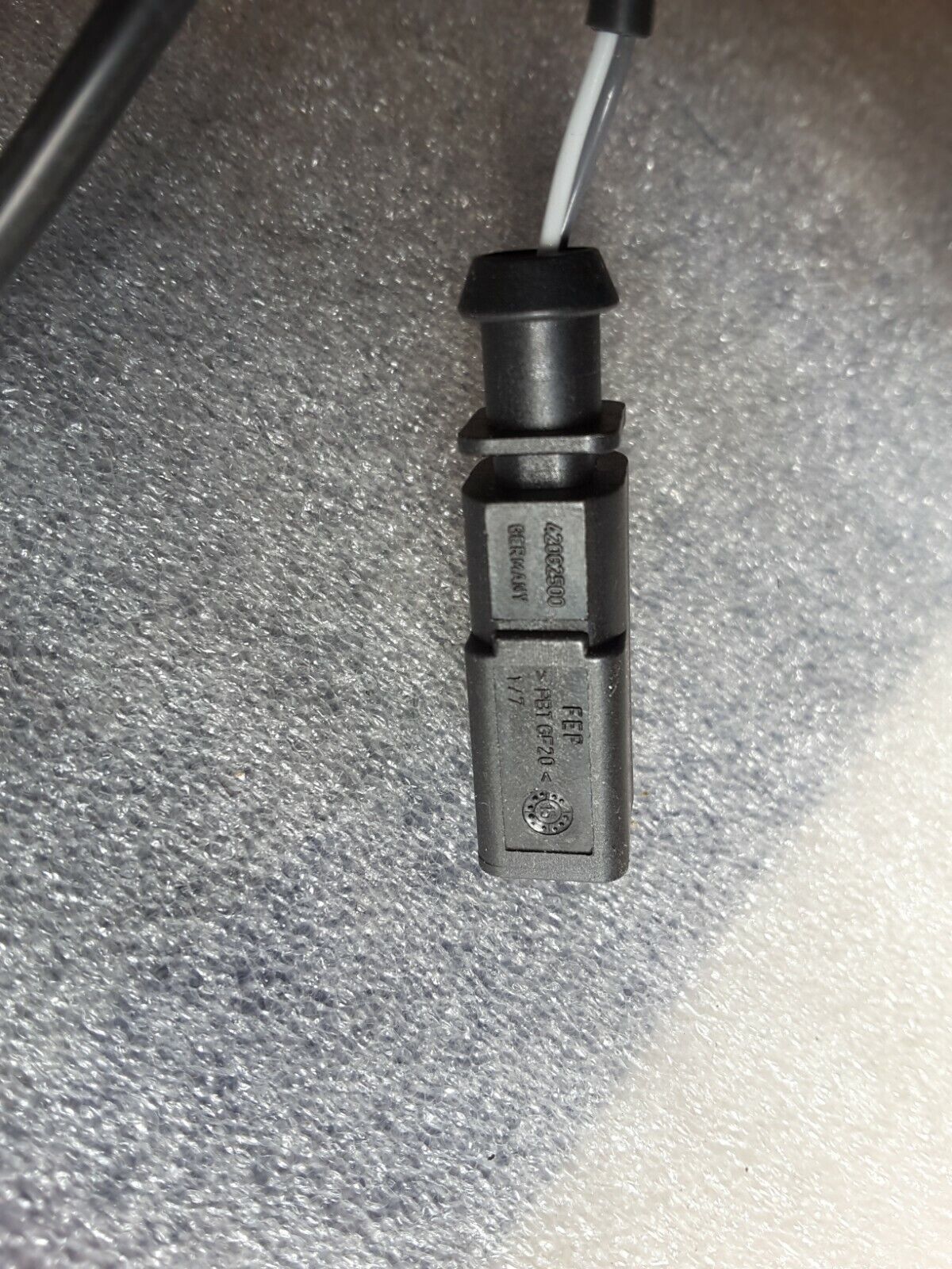 Sensor de temperatura de gases de escape ORIGINAL METZGER Repuesto 0894122 AUDI A4, VW B5 Nuevo.

