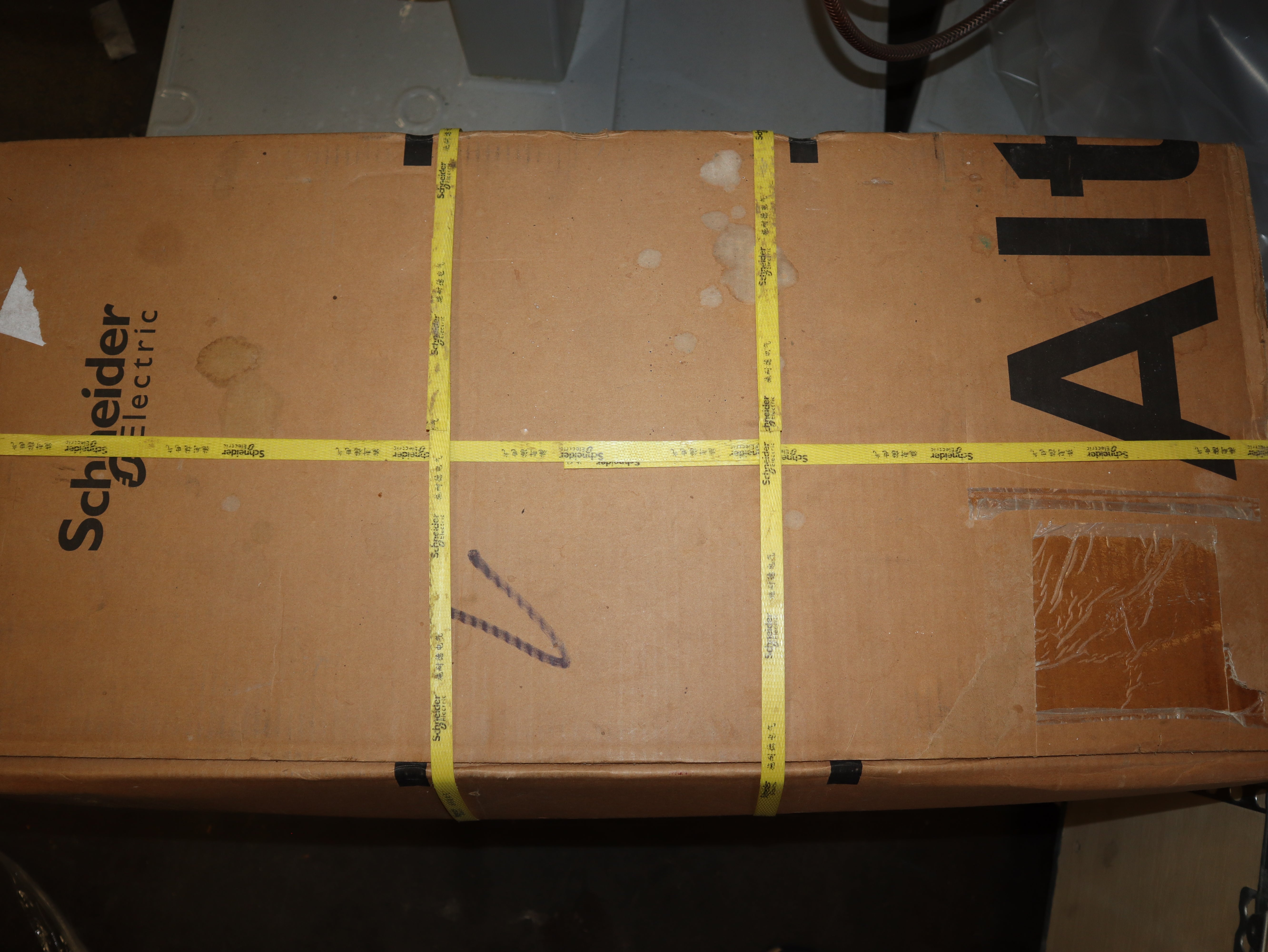 Schneider Electric Frequenzumrichter ATV650D11N4, 11KW 15 HP ,Altivar Process New.