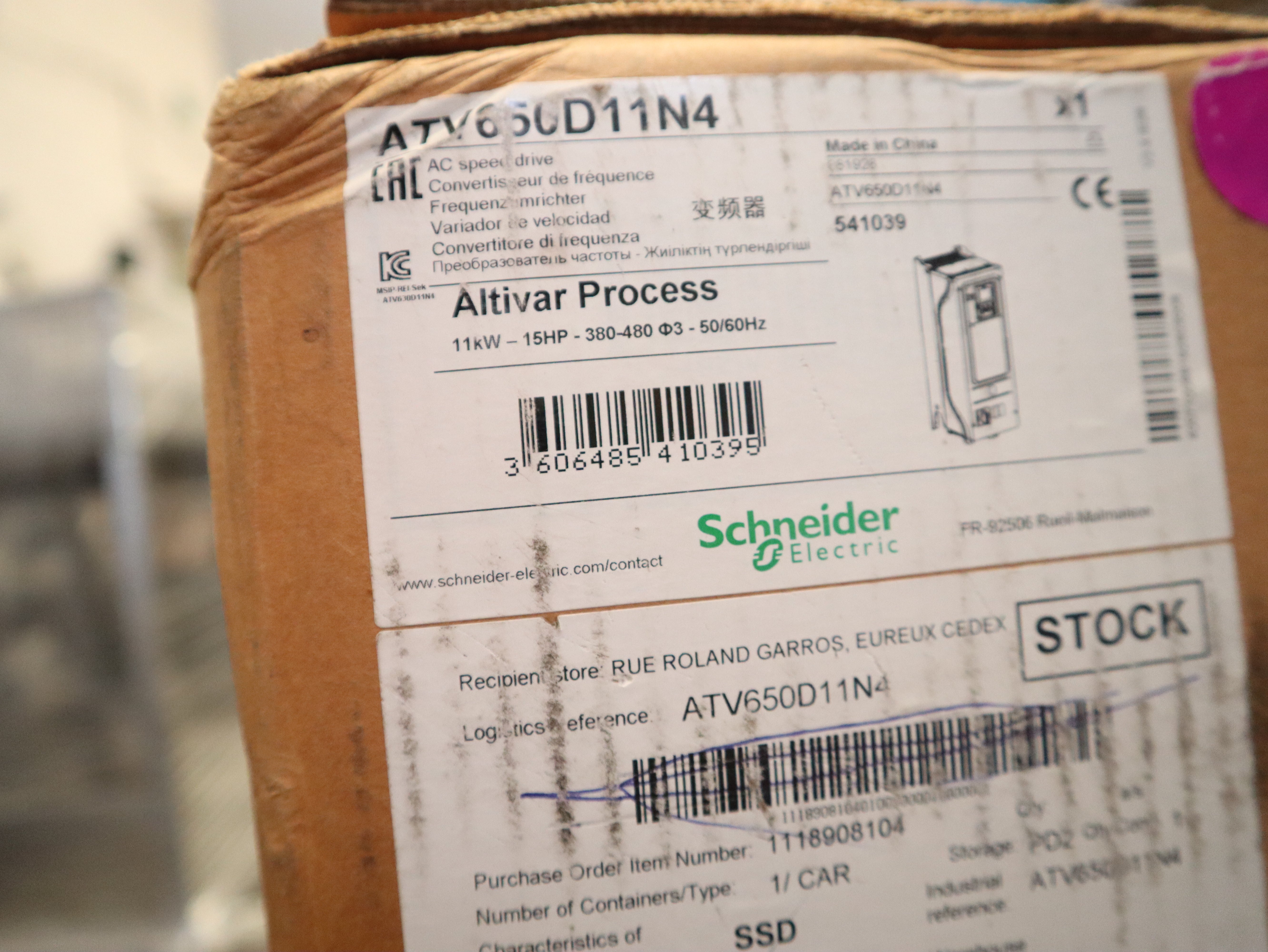 Schneider Electric Frequenzumrichter ATV650D11N4, 11KW 15 HP ,Altivar Process New.