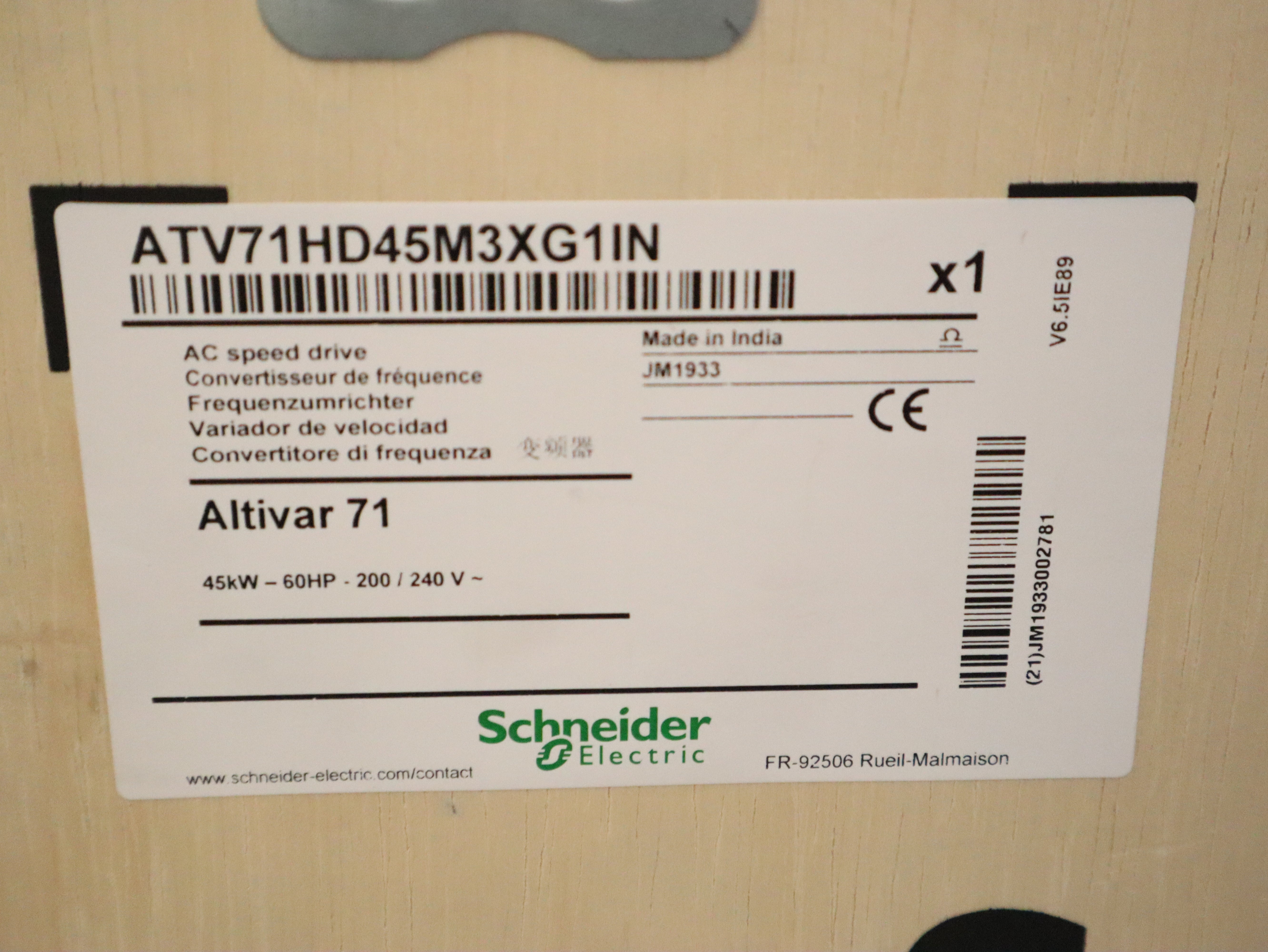 Schneider Electric Frequenzumrichter Altivar 71, ATV71HD45M3XG1IN, 45KW NEW