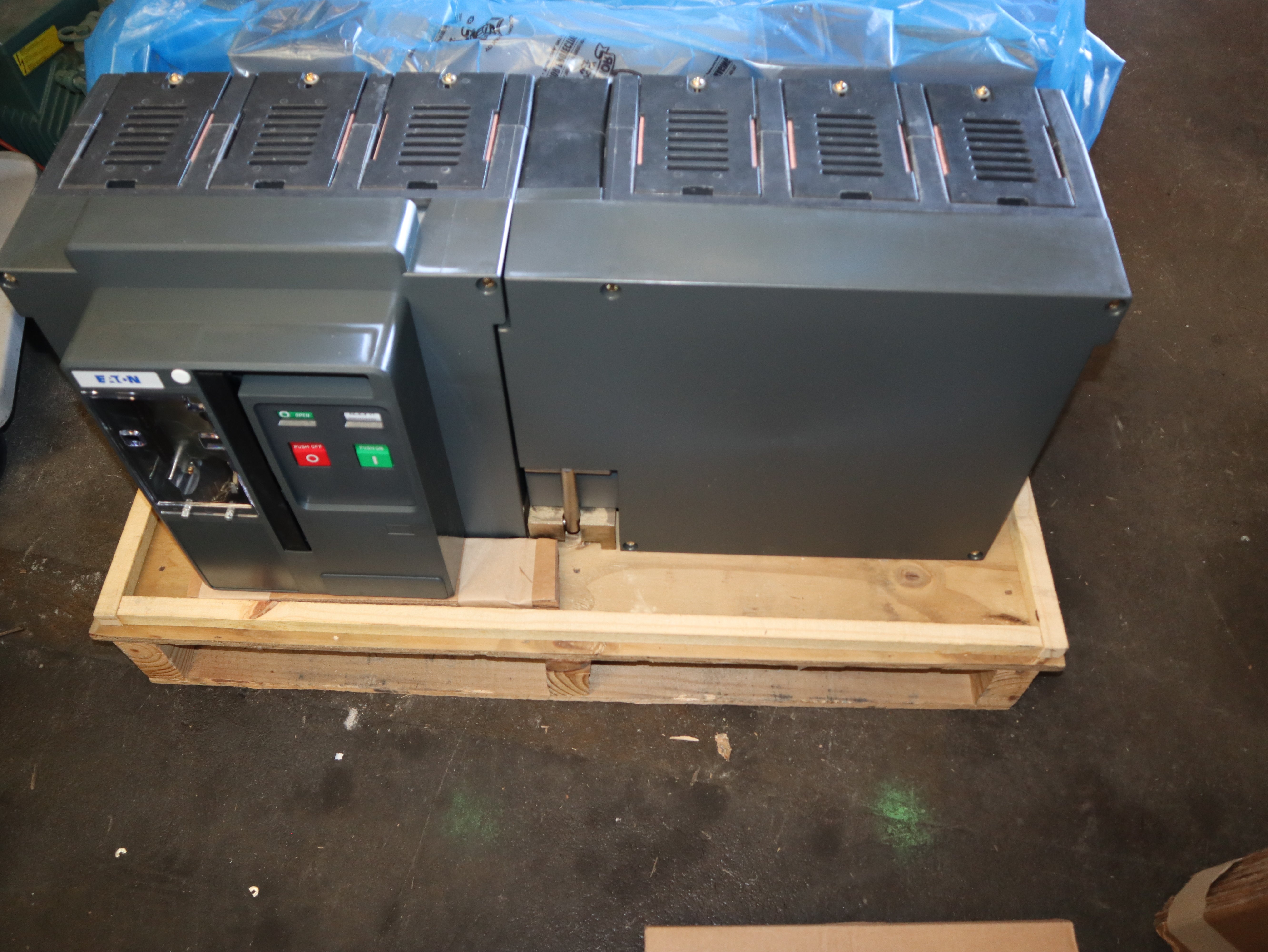 Eaton Leistungsschalter MWPC6N3HN Circuit breaker 6000A MWPC6N, FAZE02785 NEW